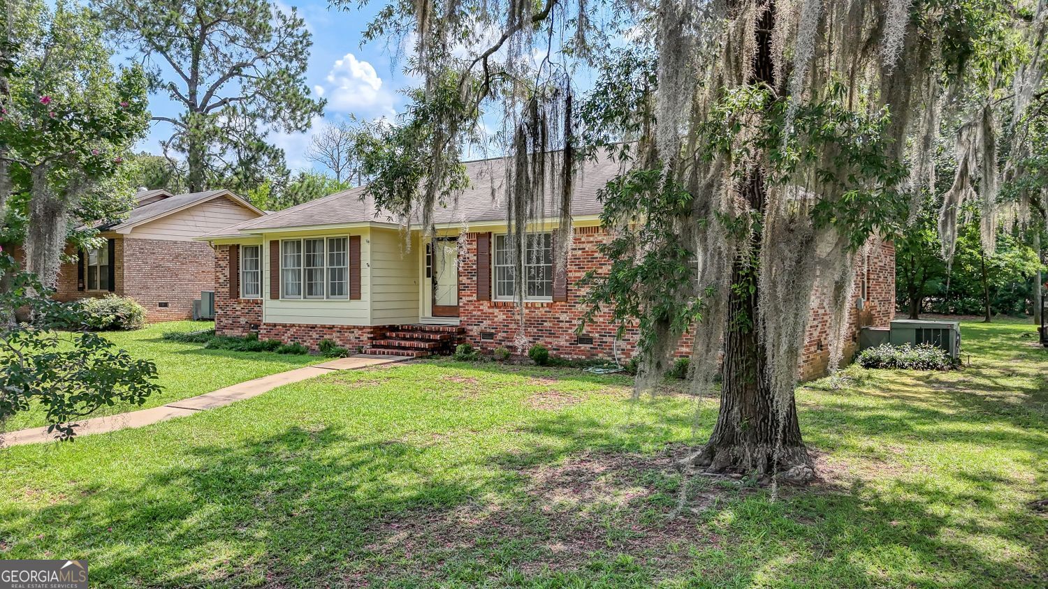 1520 Webb Street Property Photo 12