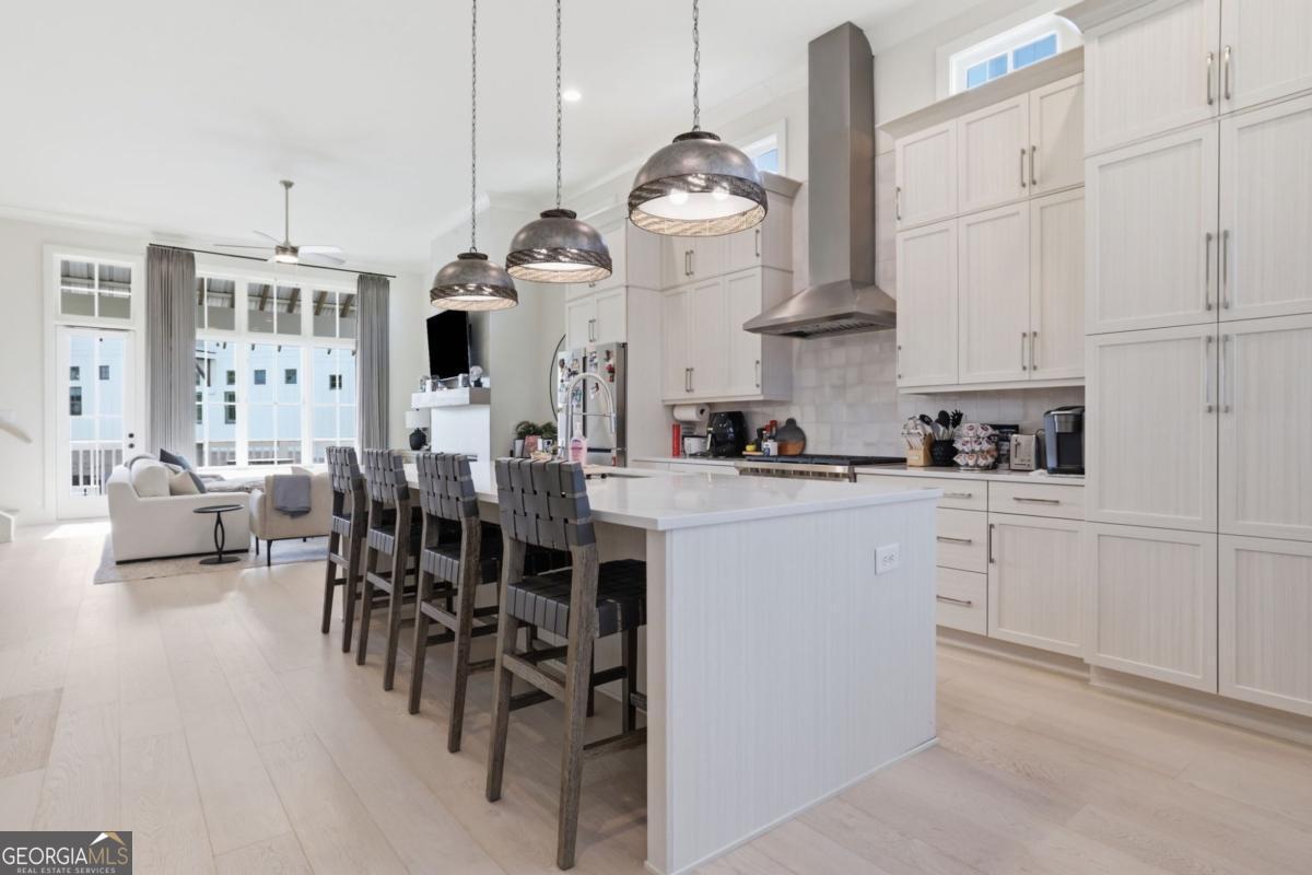 2013 Parkstead Lane Property Photo 4