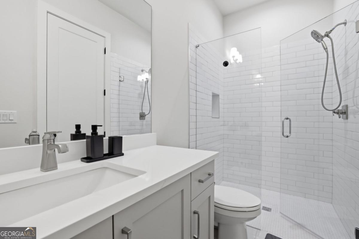 2013 Parkstead Lane Property Photo 22