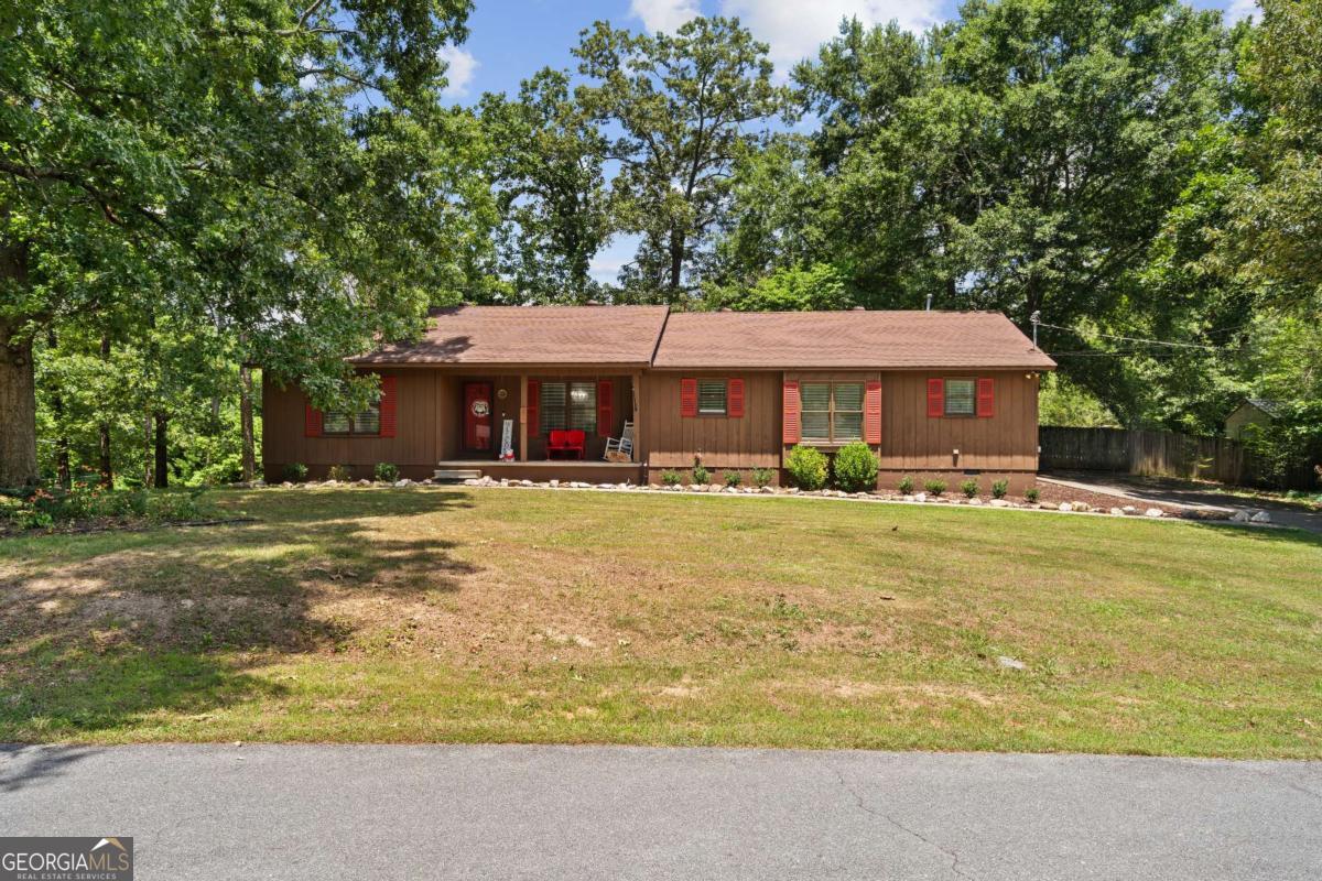 234 Chiefvan Terrace Ne Property Photo 1