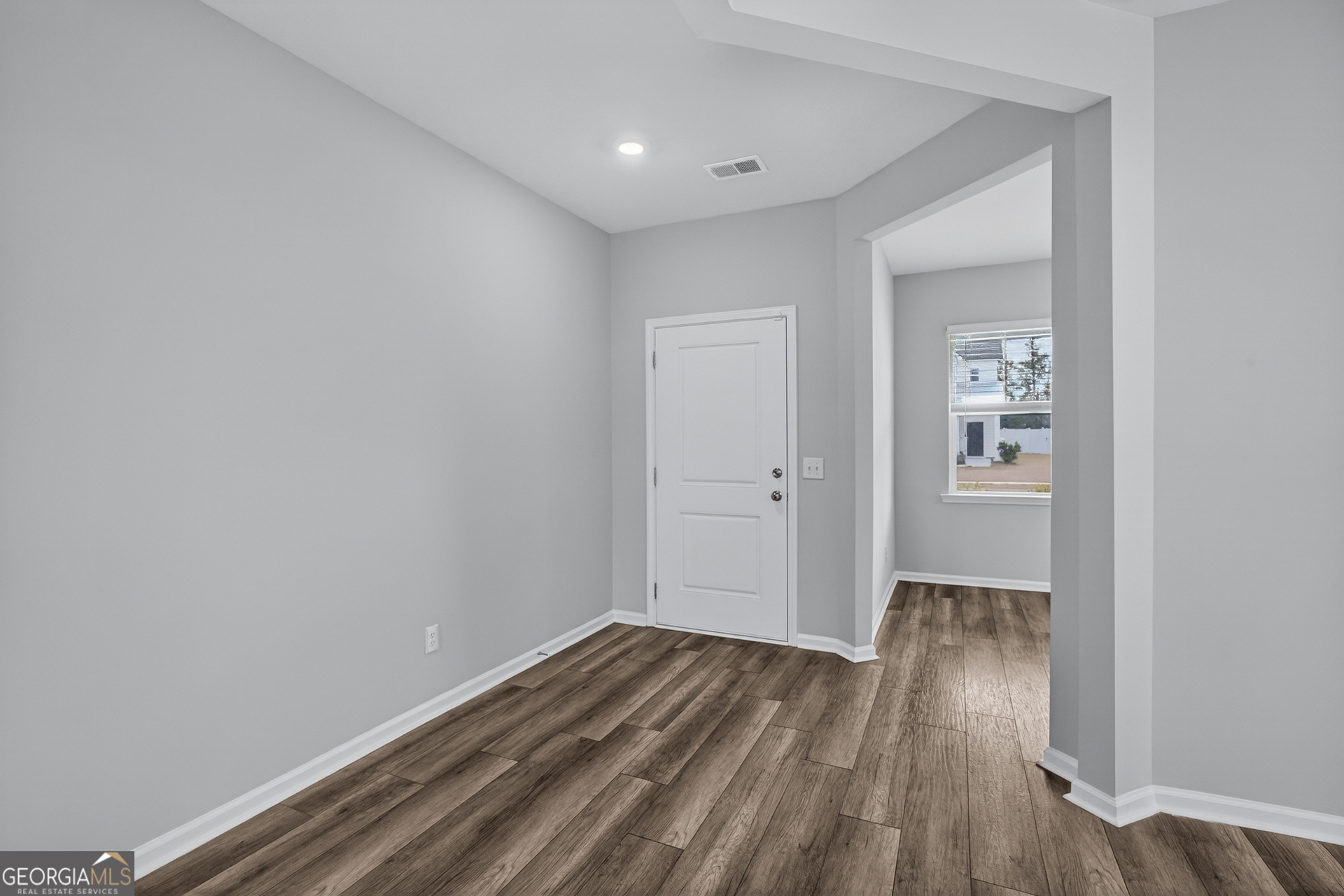 111 Williams Drive Property Photo 3