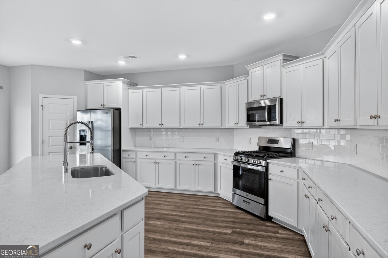 111 Williams Drive Property Photo 14