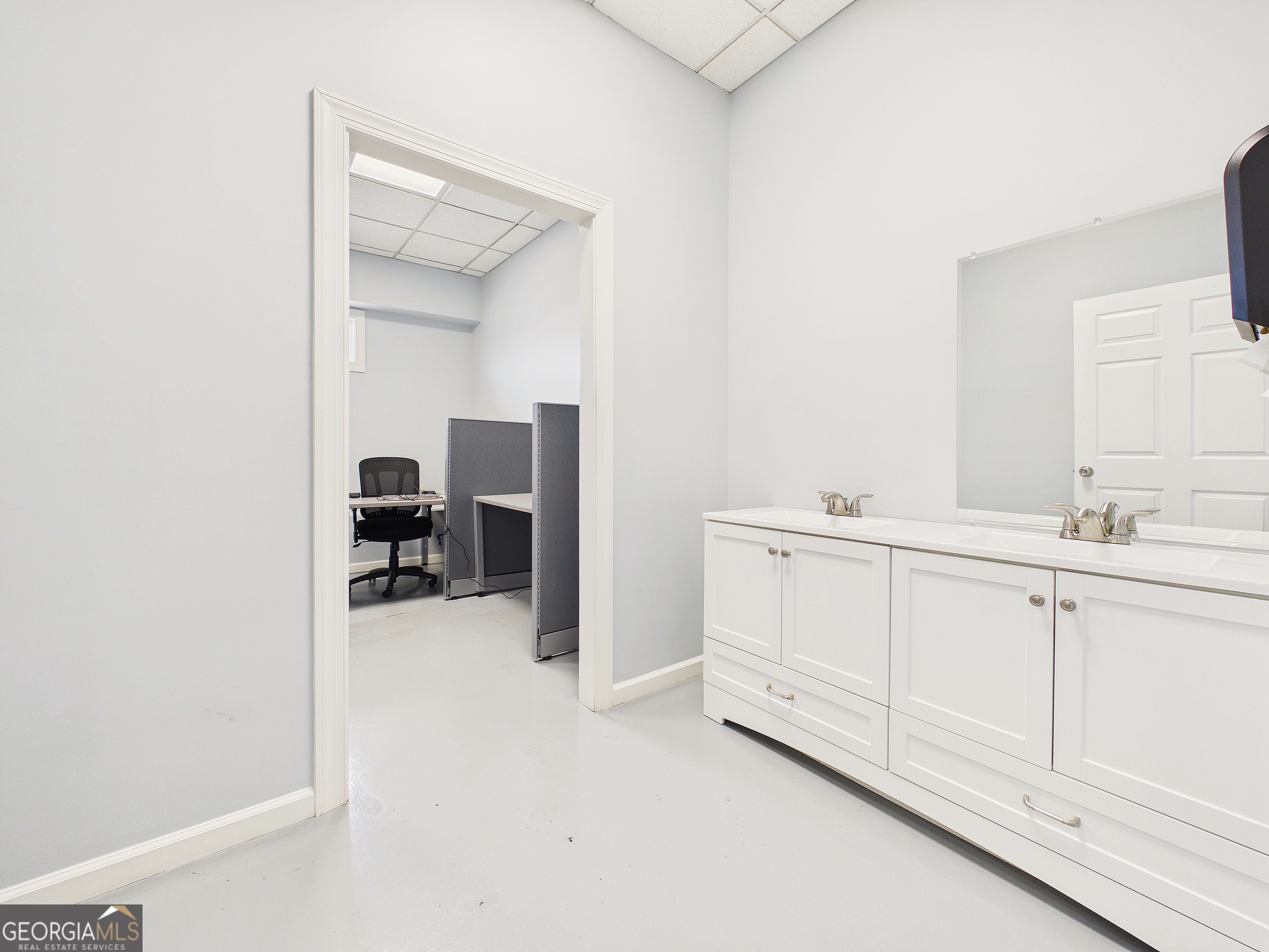 124 Commerce Street Property Photo 11
