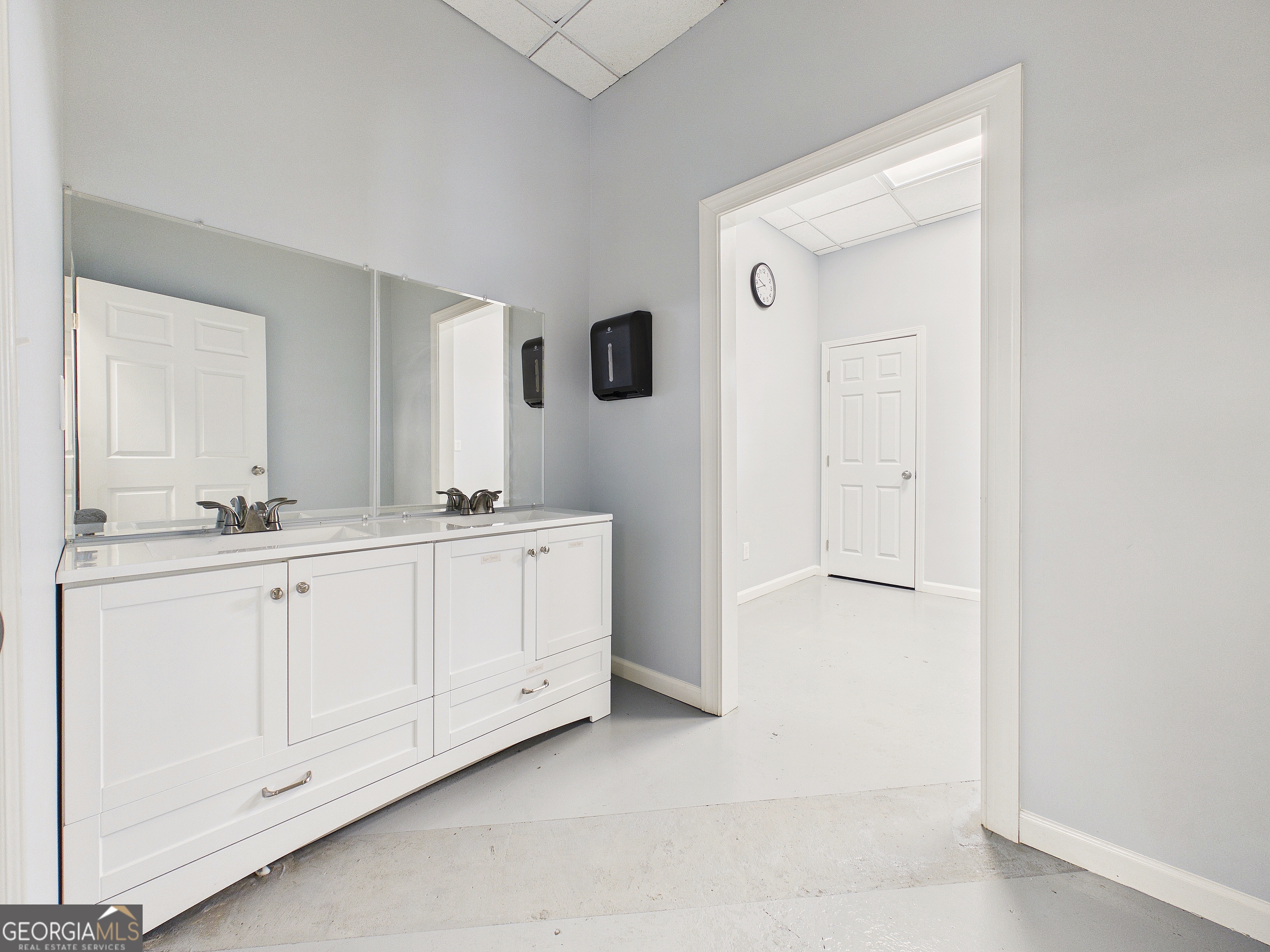 124 Commerce Street Property Photo 14
