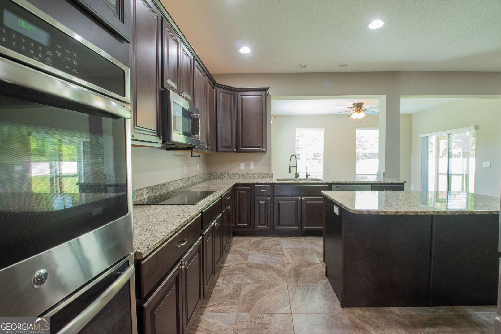 118 Walnut Way Property Photo 15