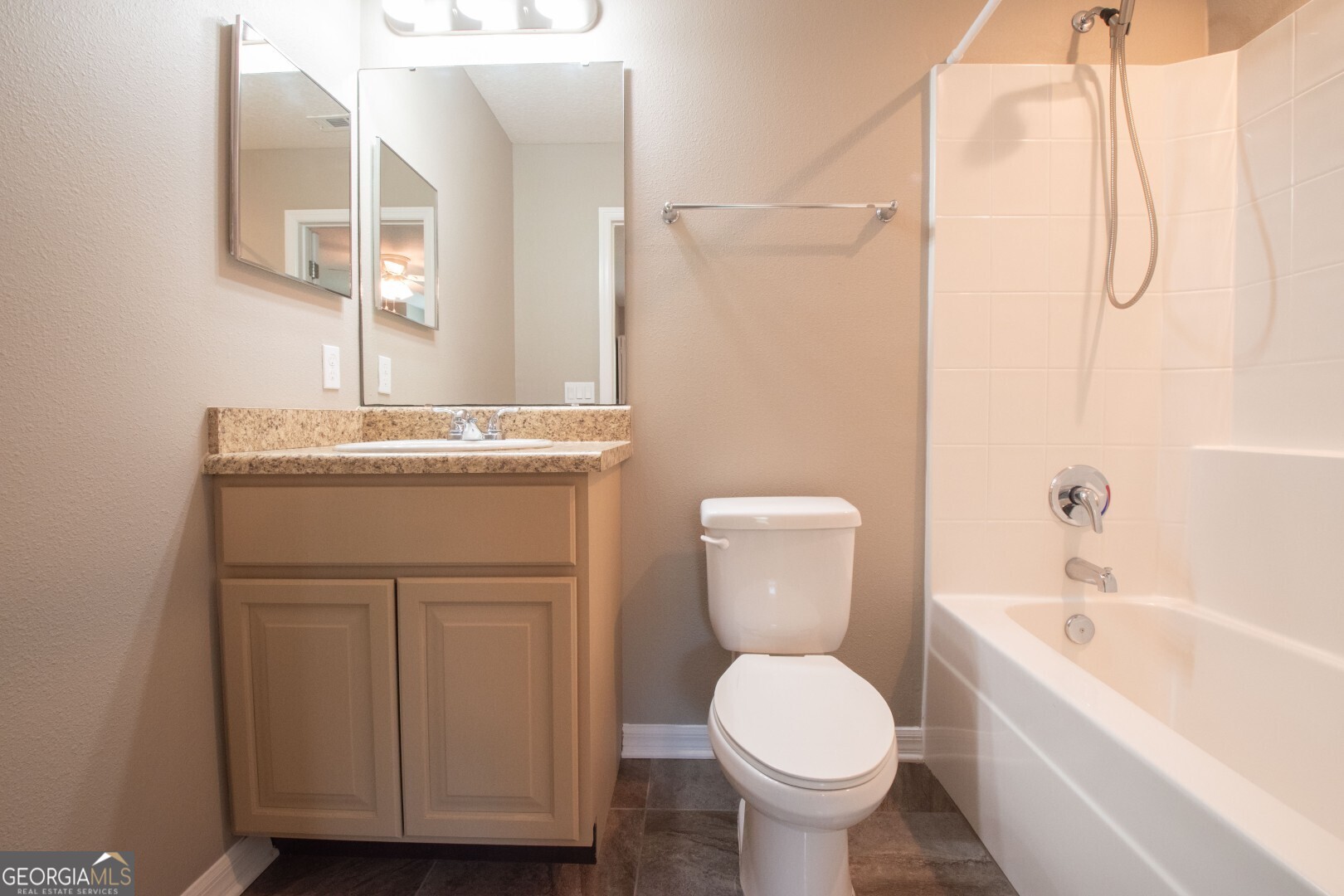 118 Walnut Way Property Photo 34