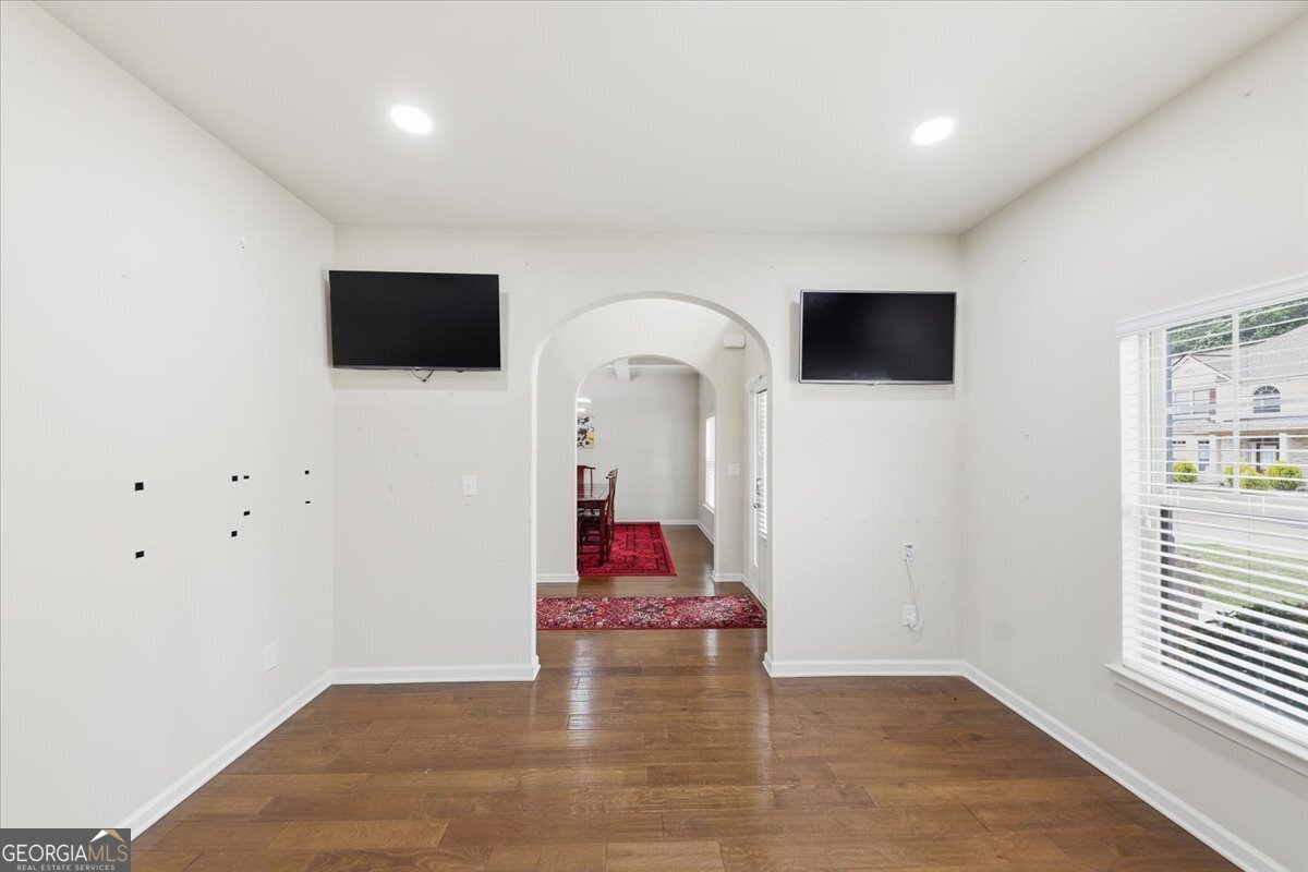 6636 Coker Way Property Photo 8
