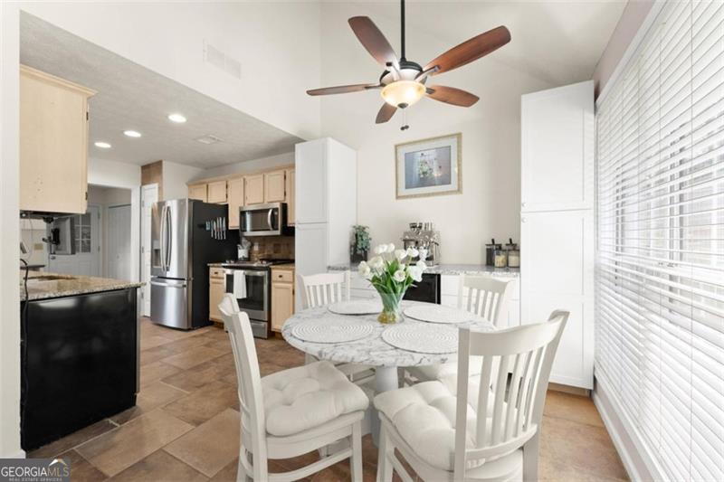 2035 Huntington Hill Trace Property Photo 7