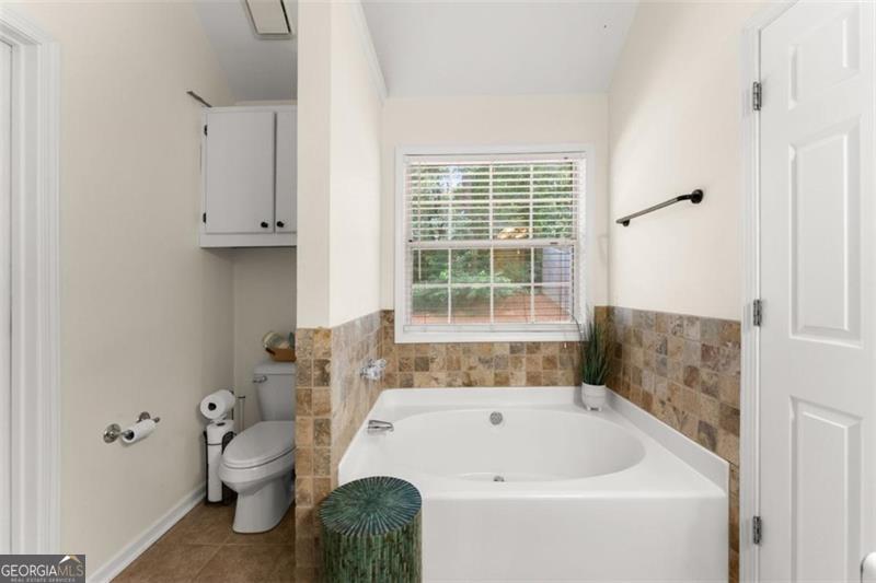 2035 Huntington Hill Trace Property Photo 14