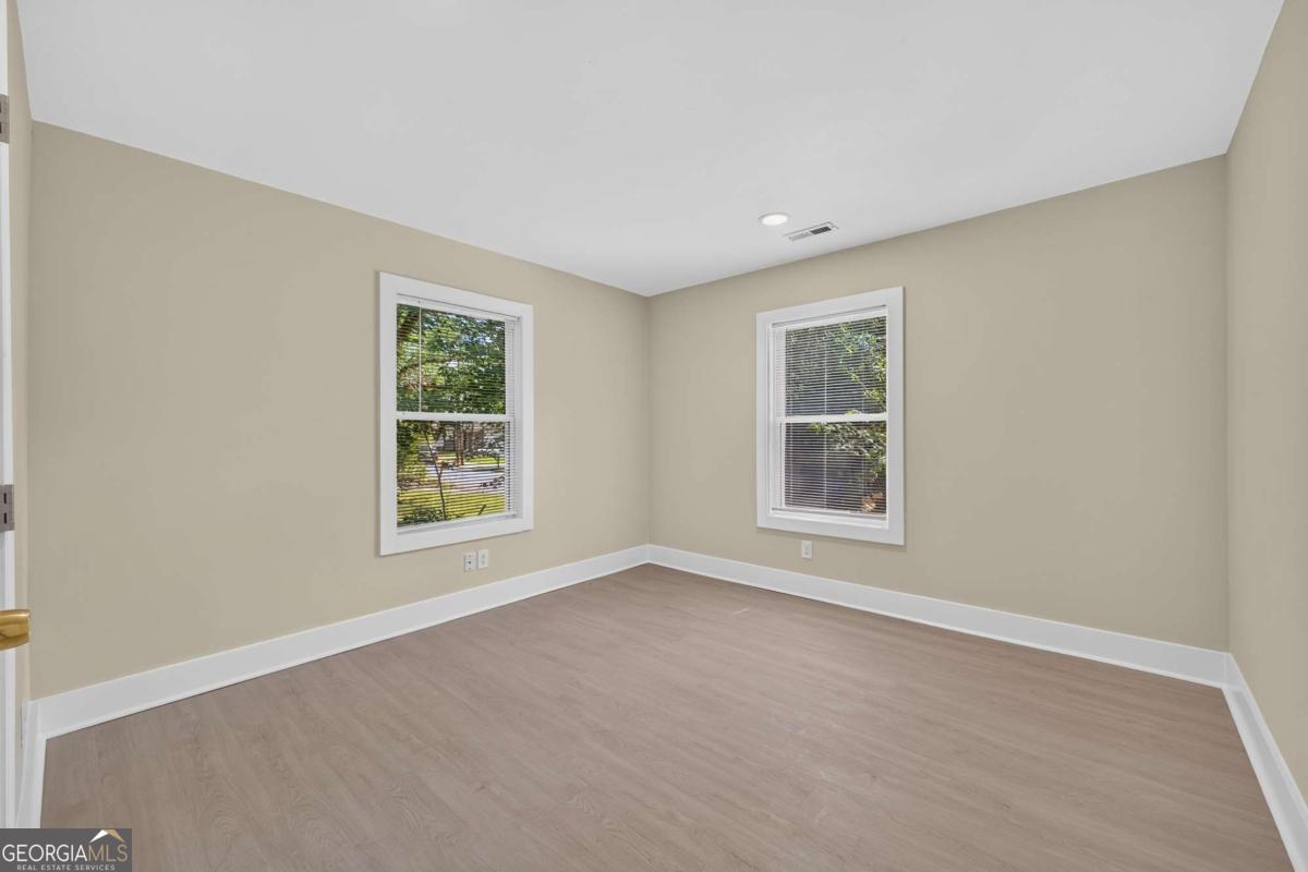 1458 Olive Street Sw Property Photo 16