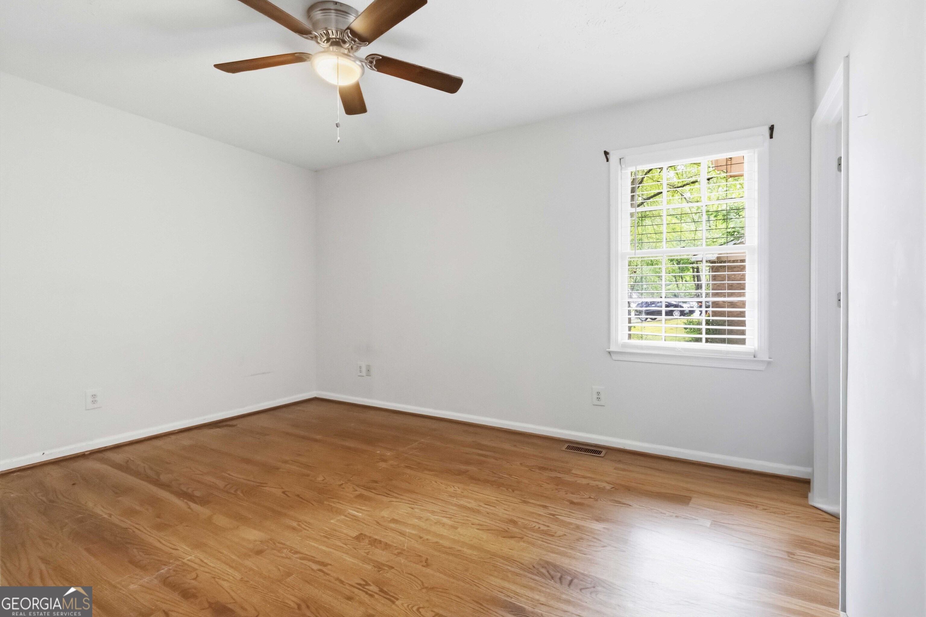 241 Rutledge Drive Property Photo 15