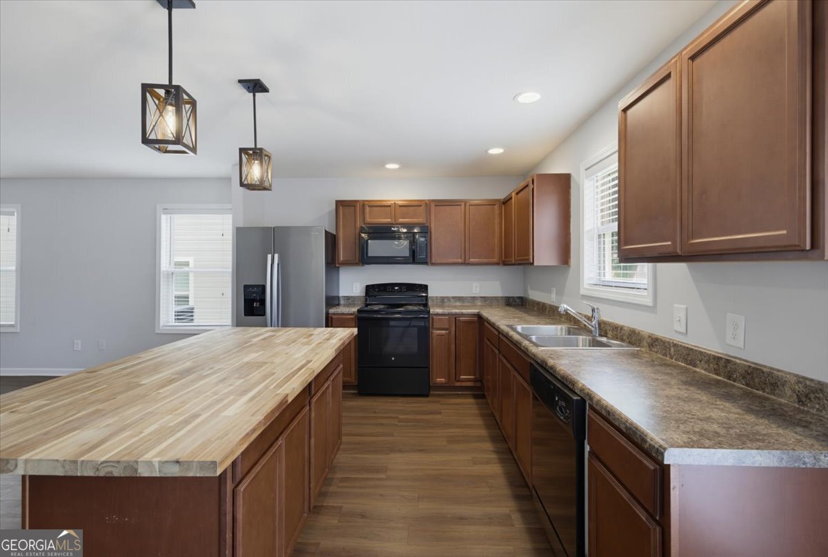 68 Sharp Way Property Photo 13