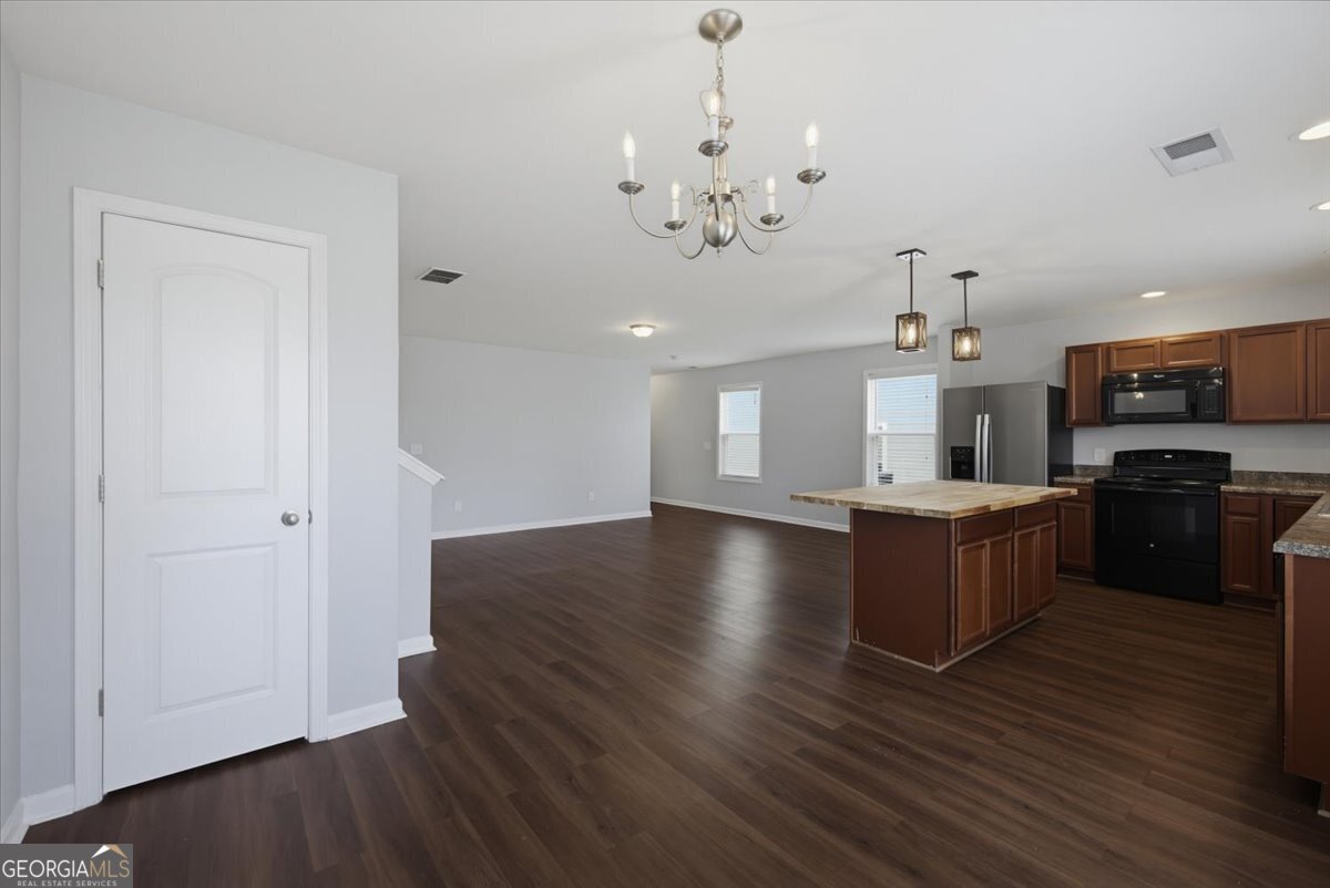 68 Sharp Way Property Photo 16