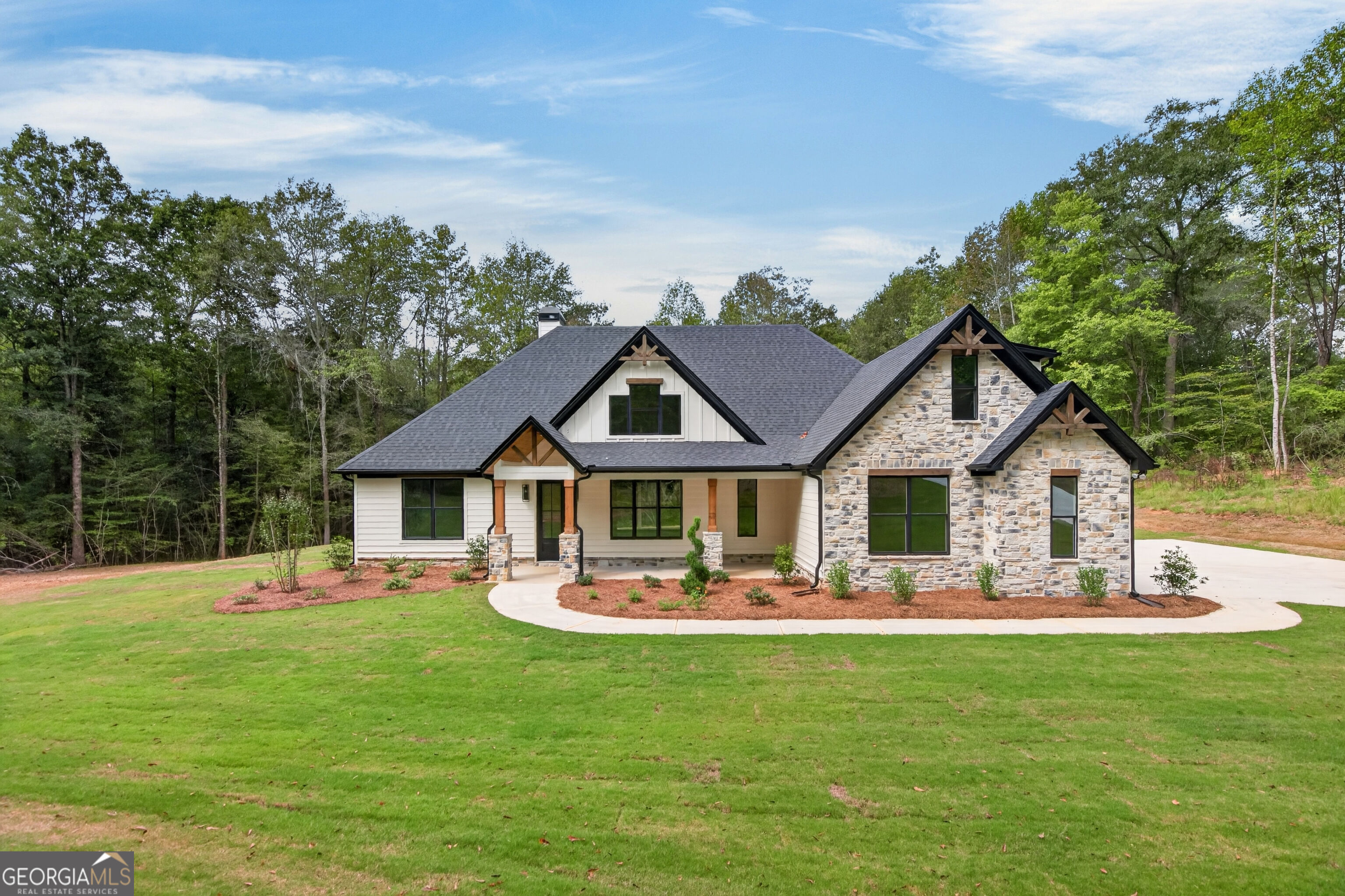 1749 Bethesda Church Road Property Photo 1