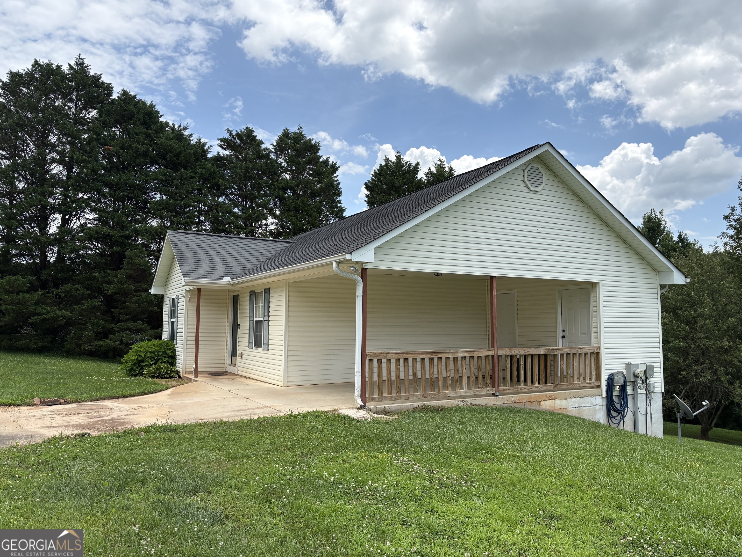 444 Ansley Road Property Photo 5