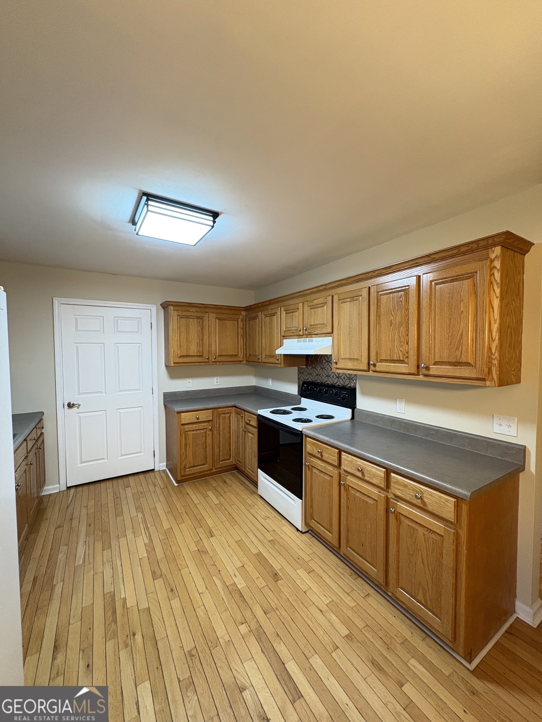 444 Ansley Road Property Photo 17