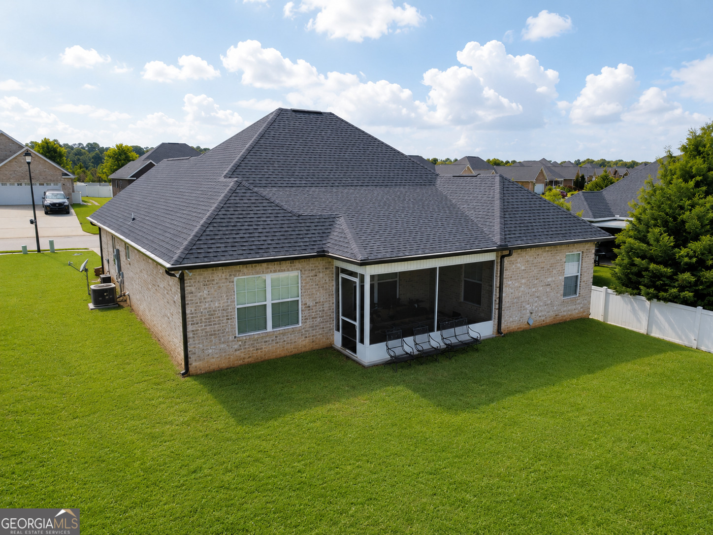 308 Lamplight Drive Property Photo 33
