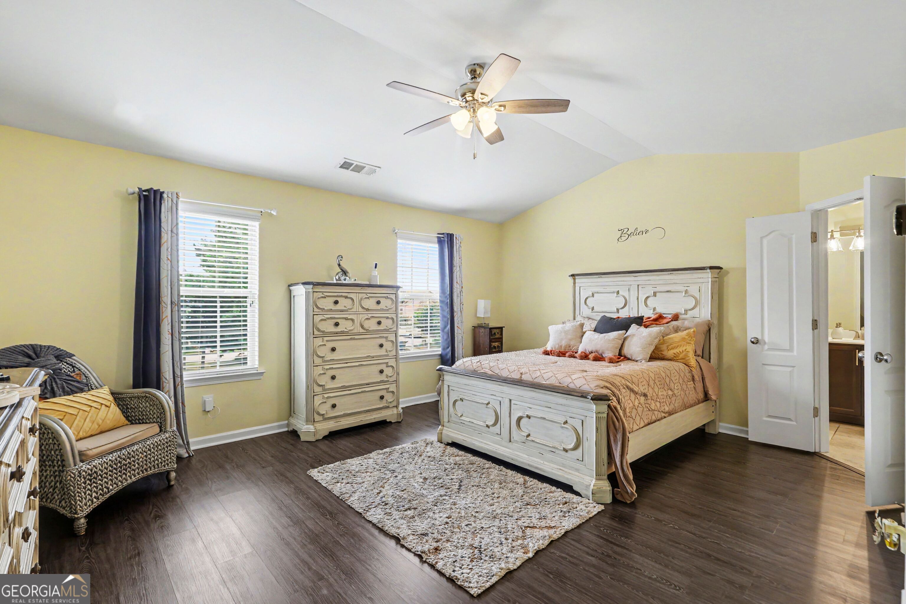 5563 Radford Loop Property Photo 3