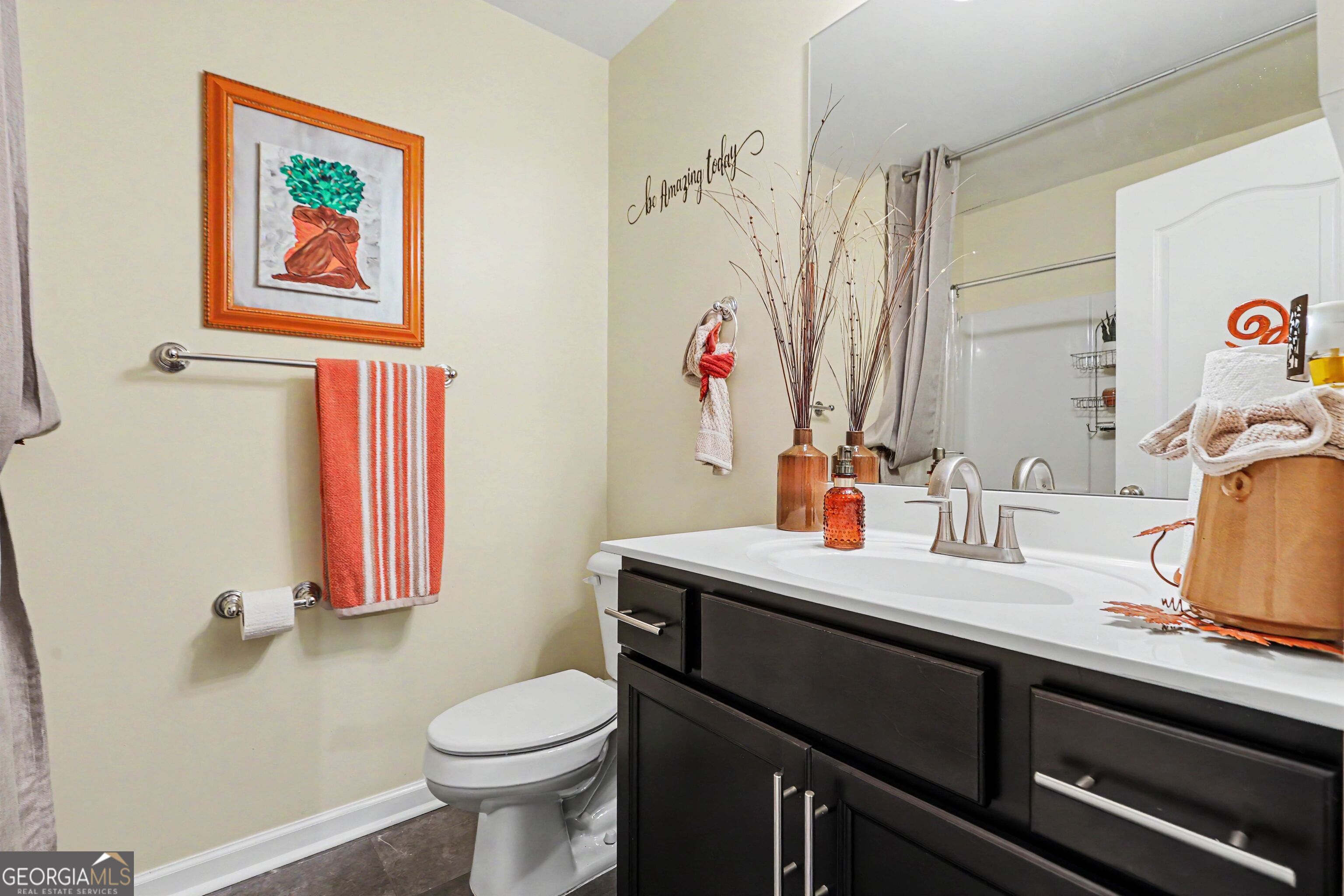 5563 Radford Loop Property Photo 8
