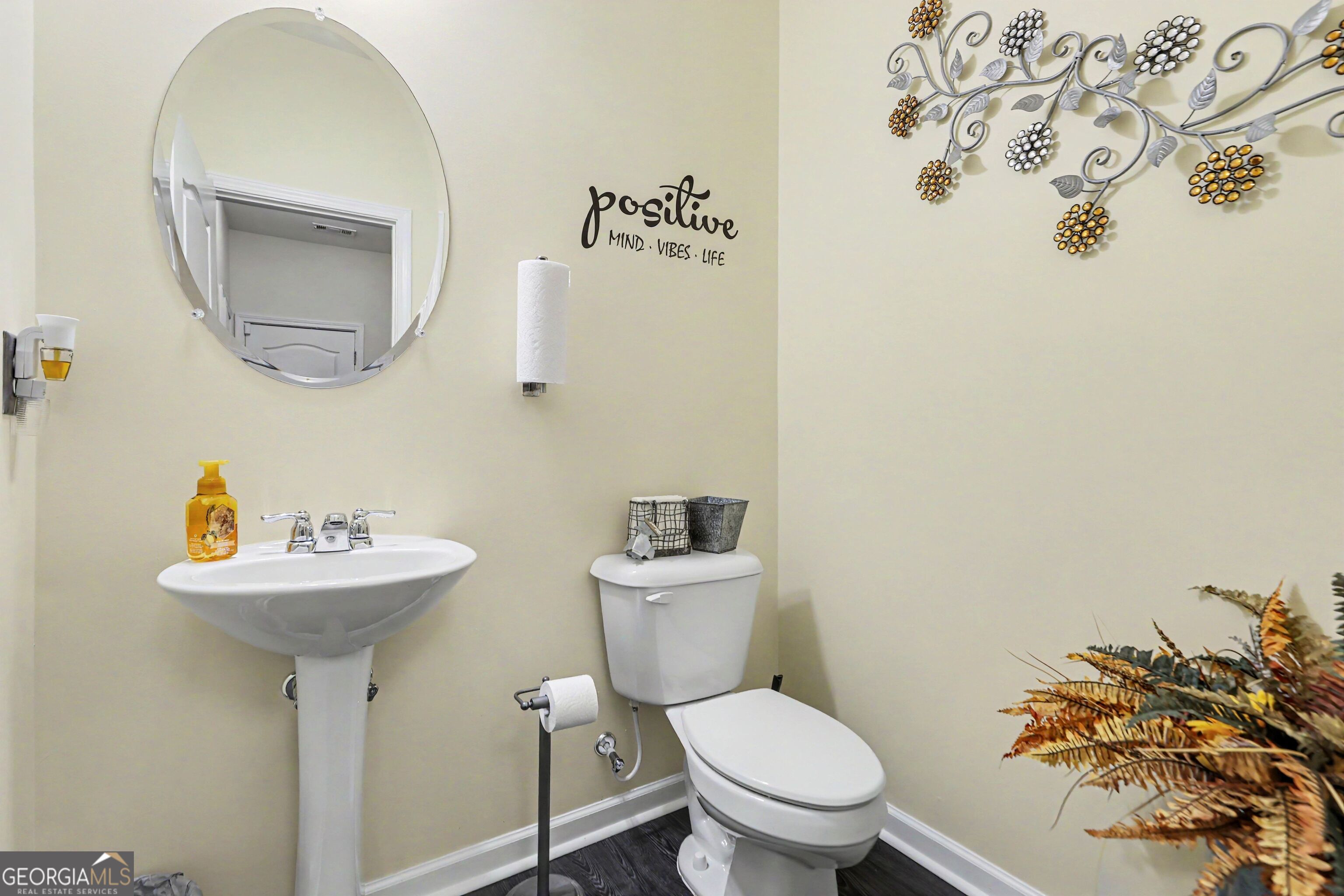 5563 Radford Loop Property Photo 9