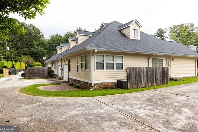 206 Cedarwood Lane Property Photo 4