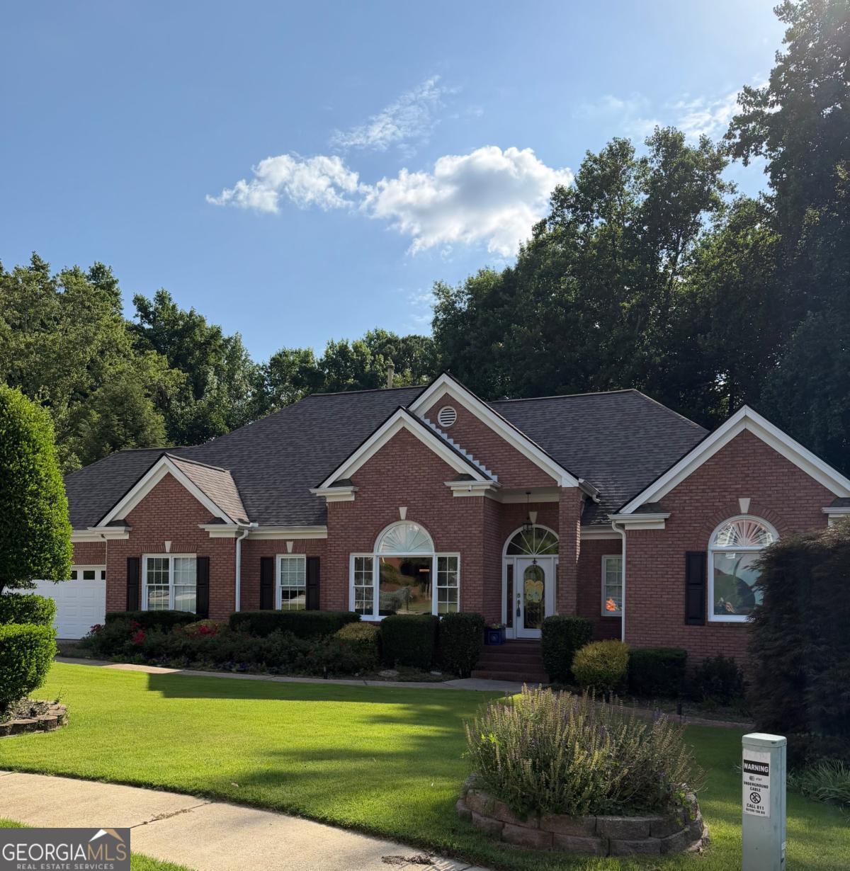 2652 Mayfield Drive Property Photo 1