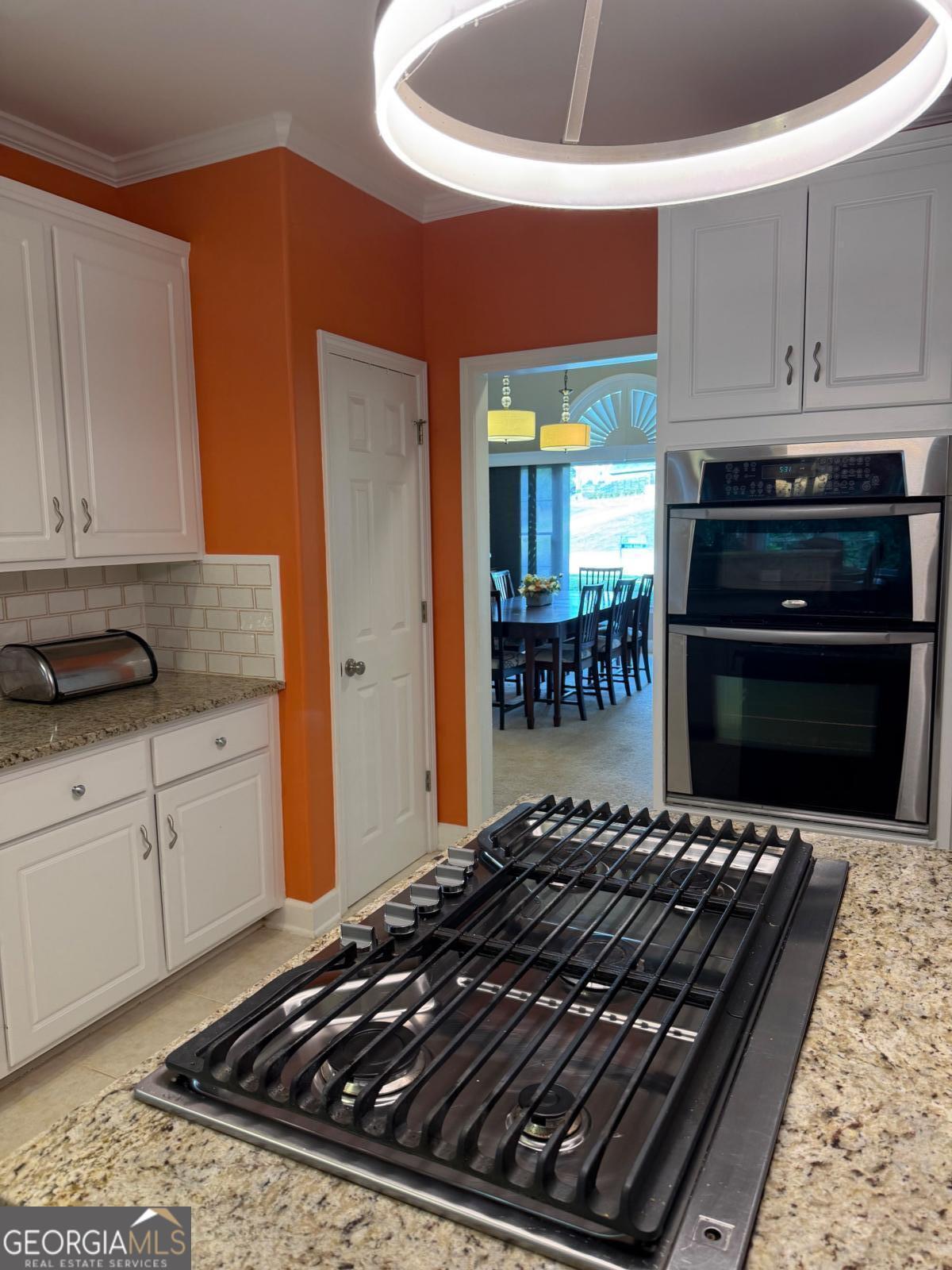2652 Mayfield Drive Property Photo 3