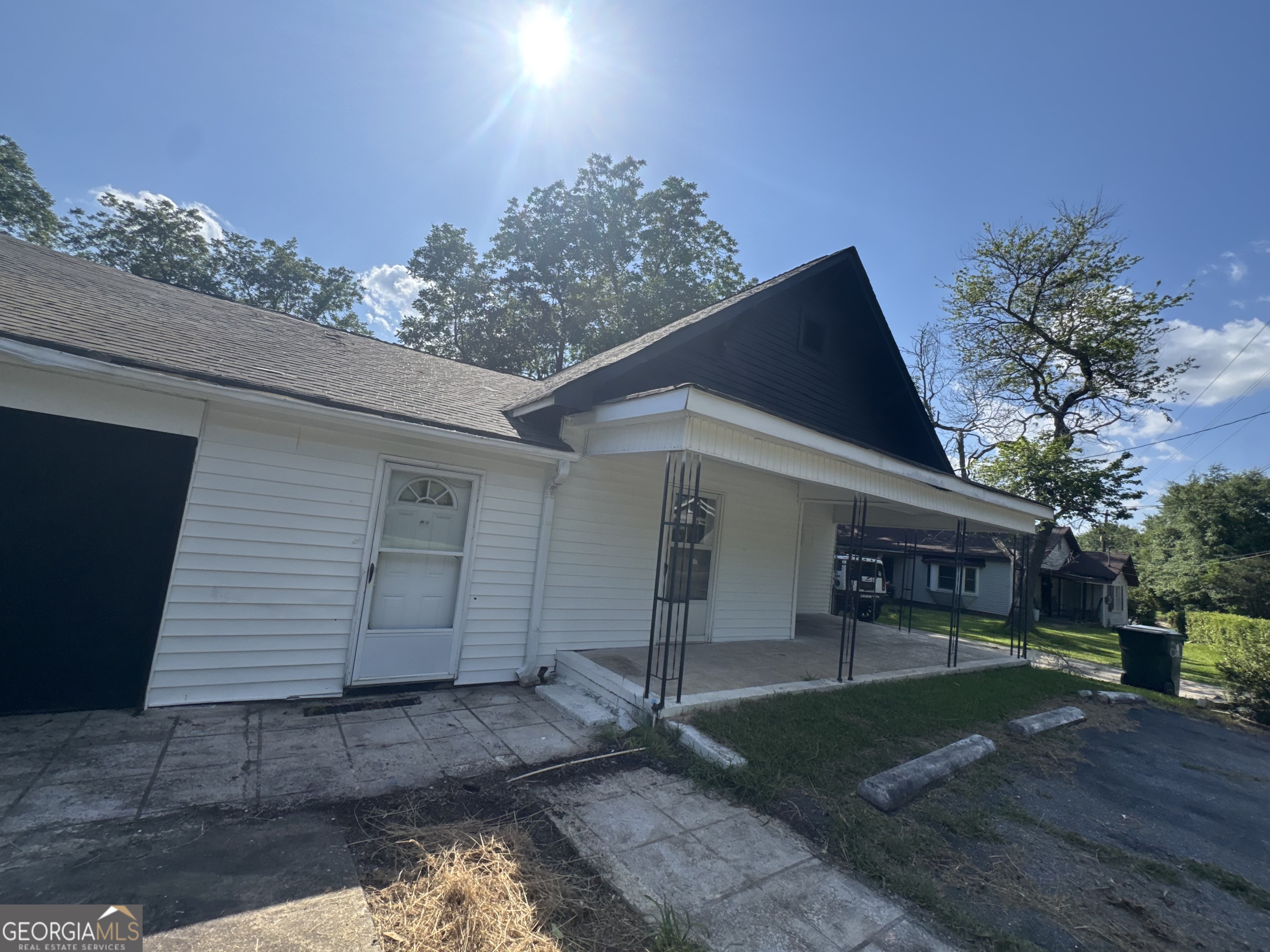 221 Avenue L Street Property Photo 2