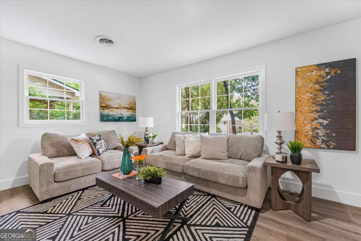 105 Elizabeth Street Property Photo 15