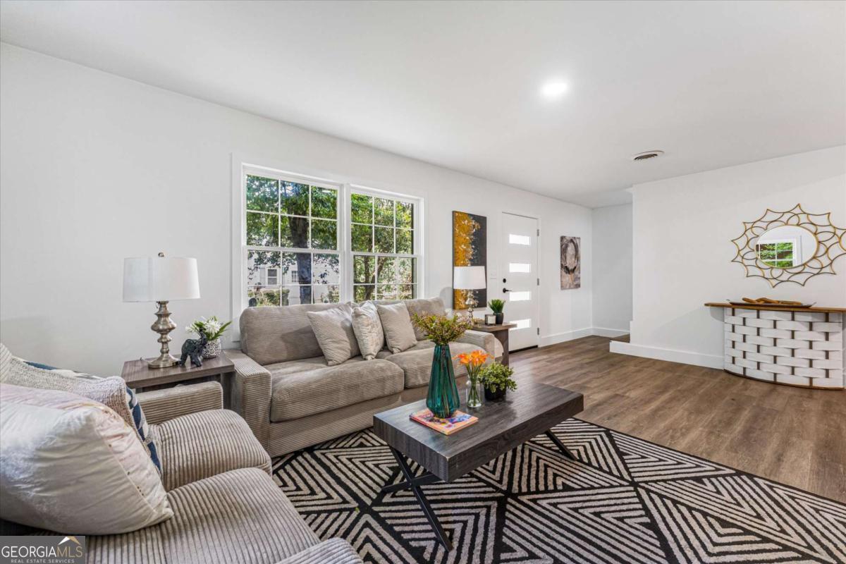 105 Elizabeth Street Property Photo 16