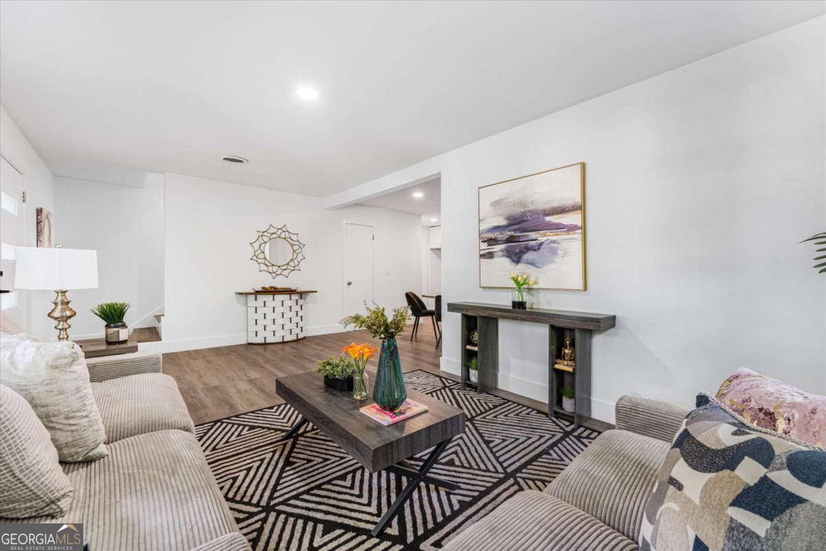 105 Elizabeth Street Property Photo 17