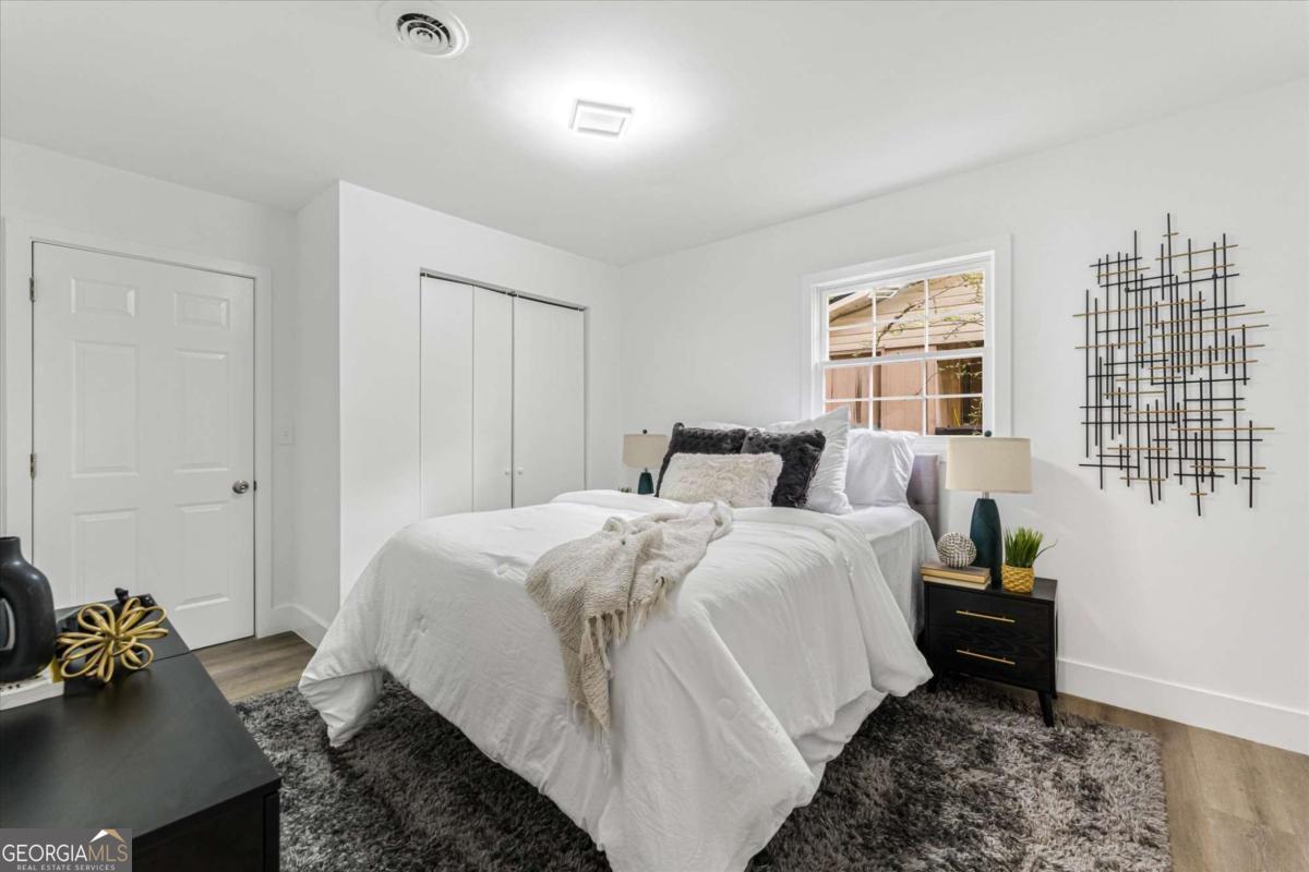 105 Elizabeth Street Property Photo 23