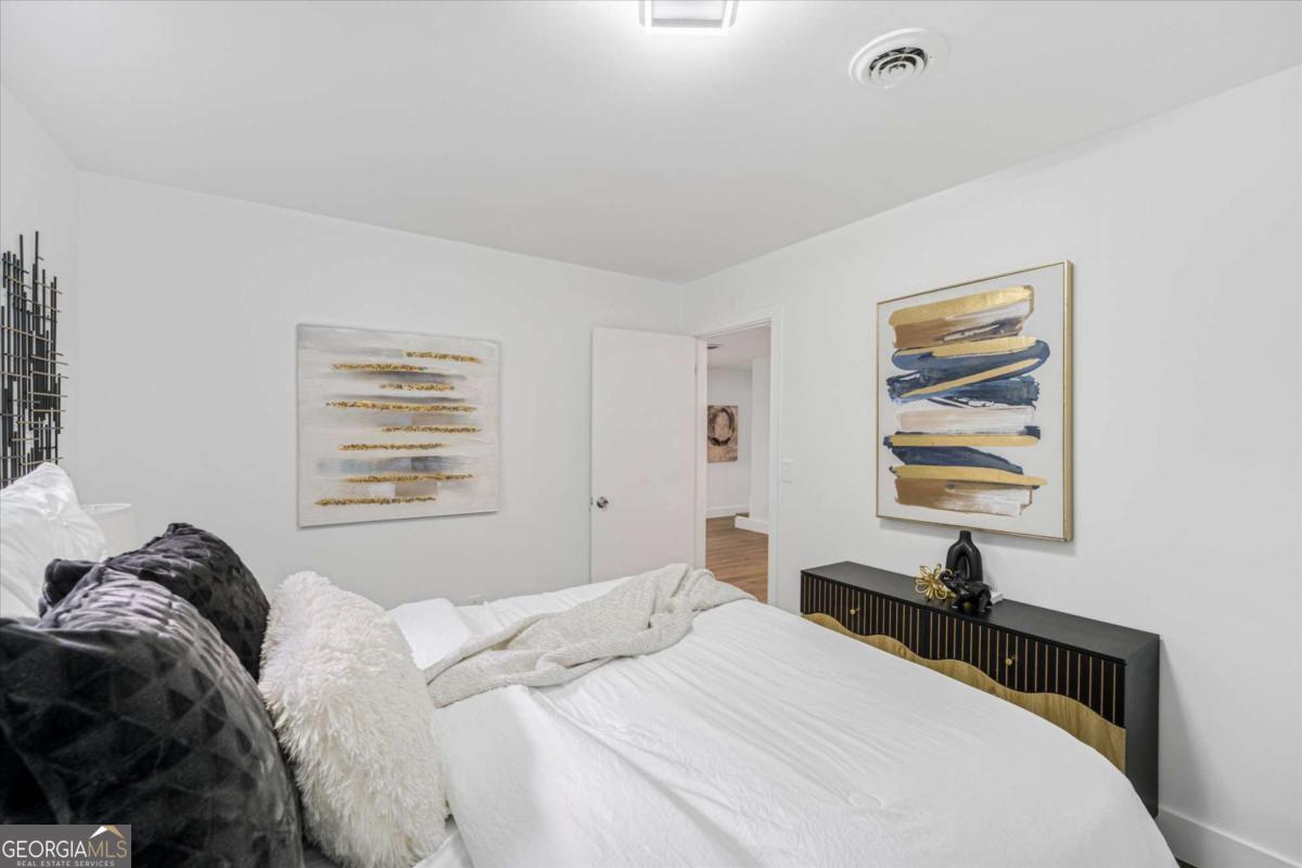 105 Elizabeth Street Property Photo 25