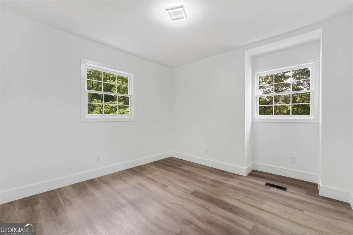 105 Elizabeth Street Property Photo 35