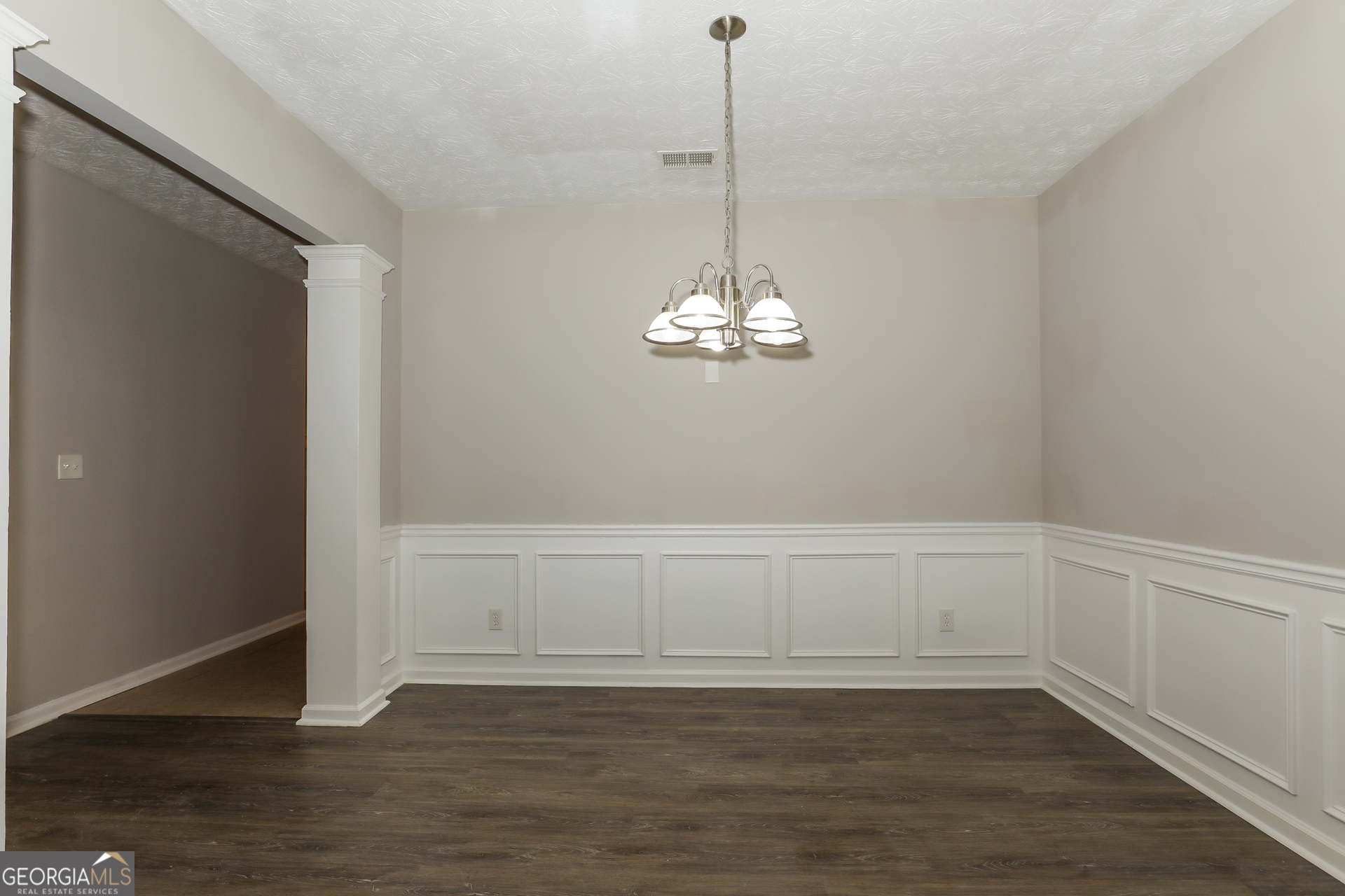 1055 Maple Leaf Drive Property Photo 8
