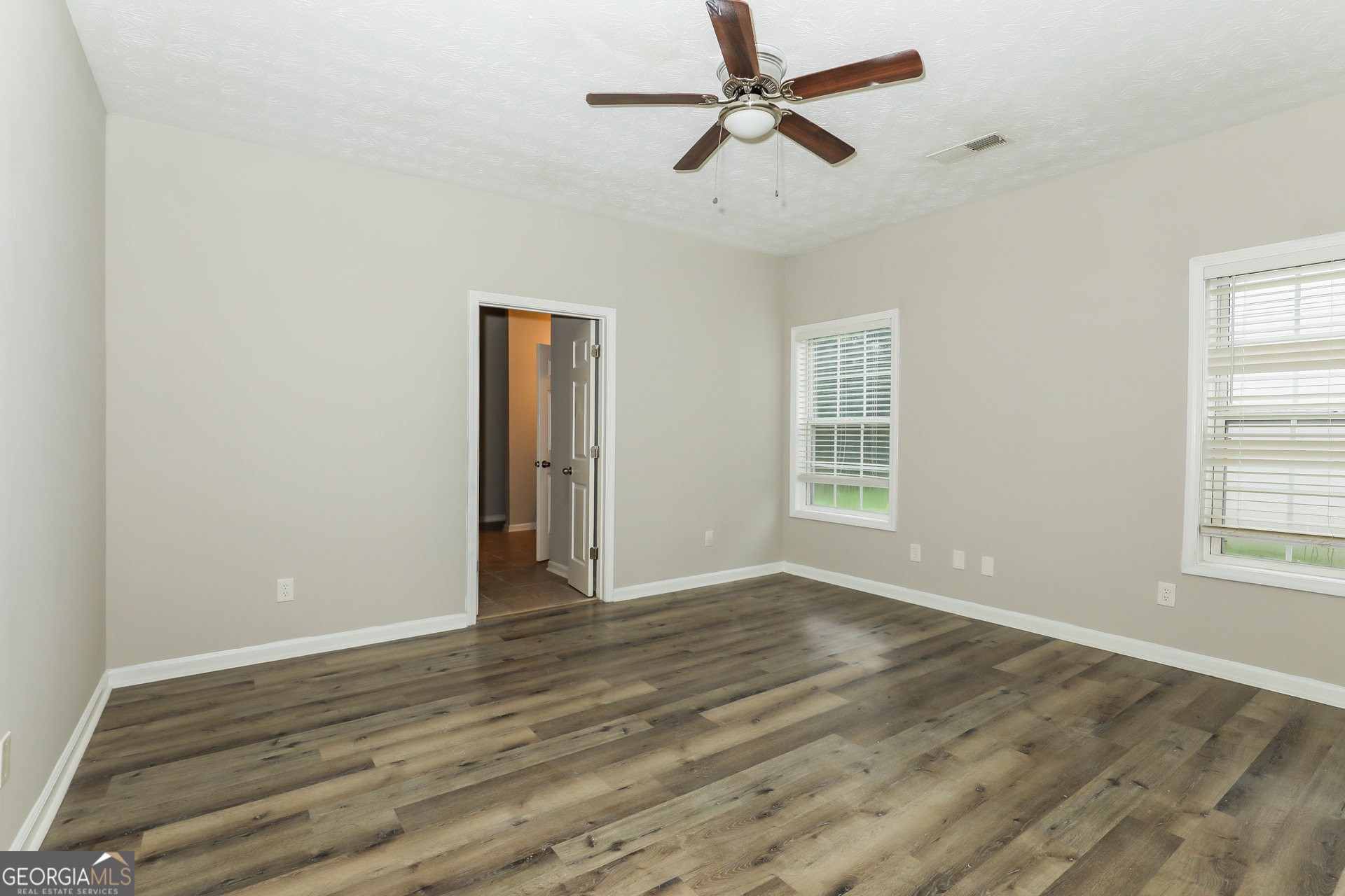 1055 Maple Leaf Drive Property Photo 13