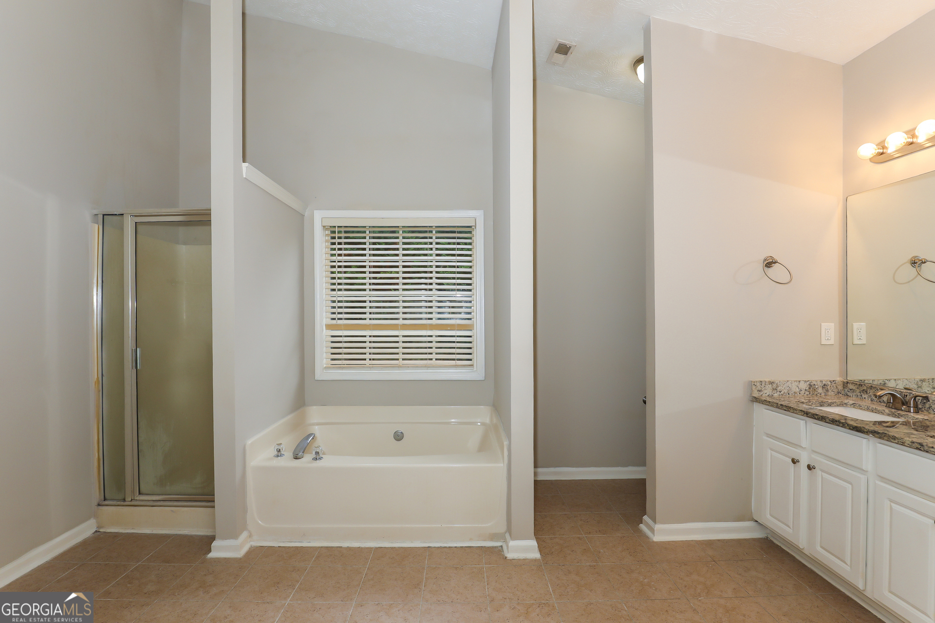 1055 Maple Leaf Drive Property Photo 14