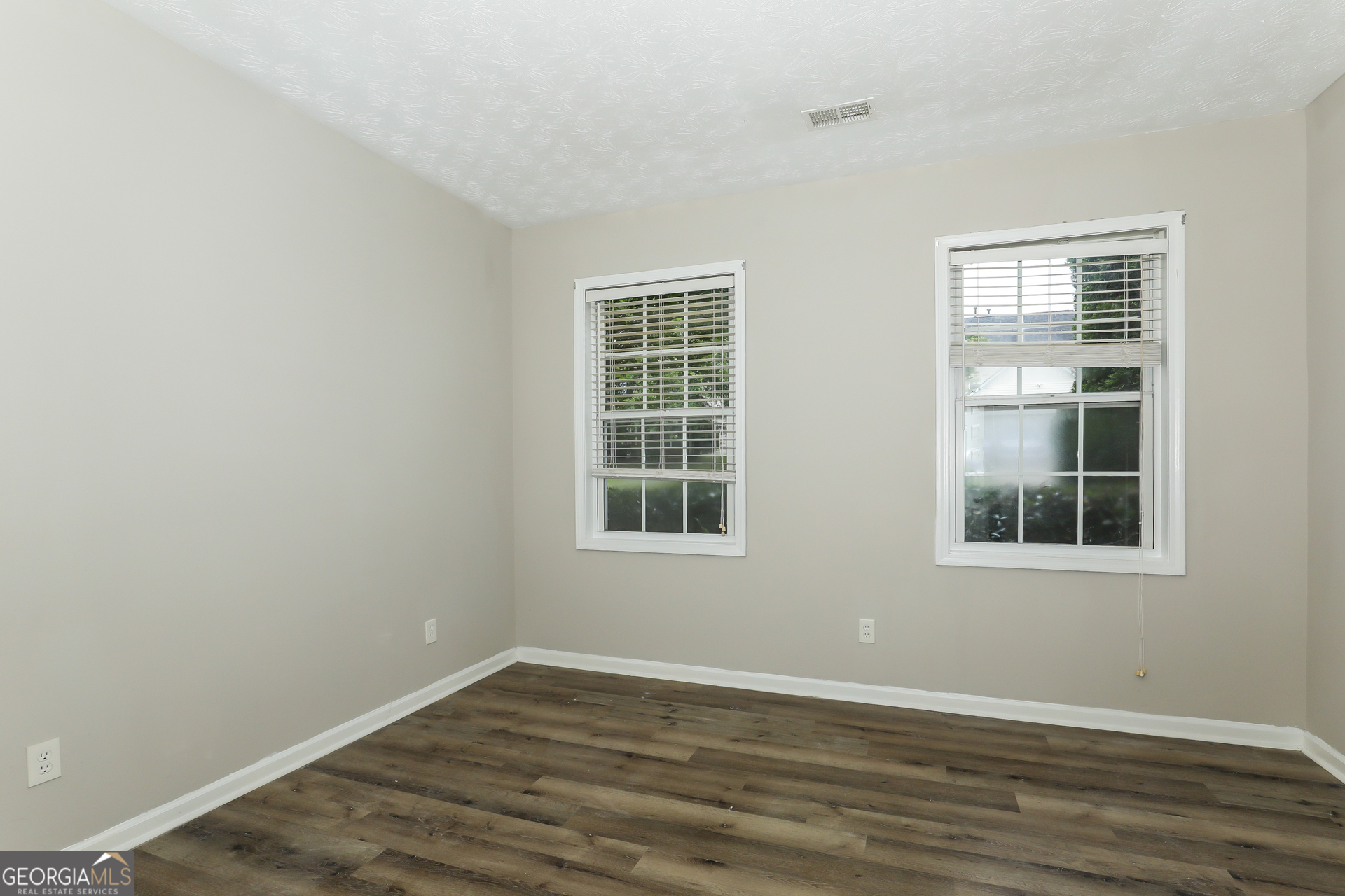 1055 Maple Leaf Drive Property Photo 16