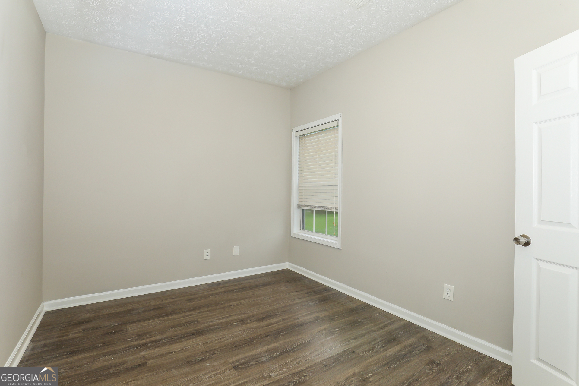 1055 Maple Leaf Drive Property Photo 17