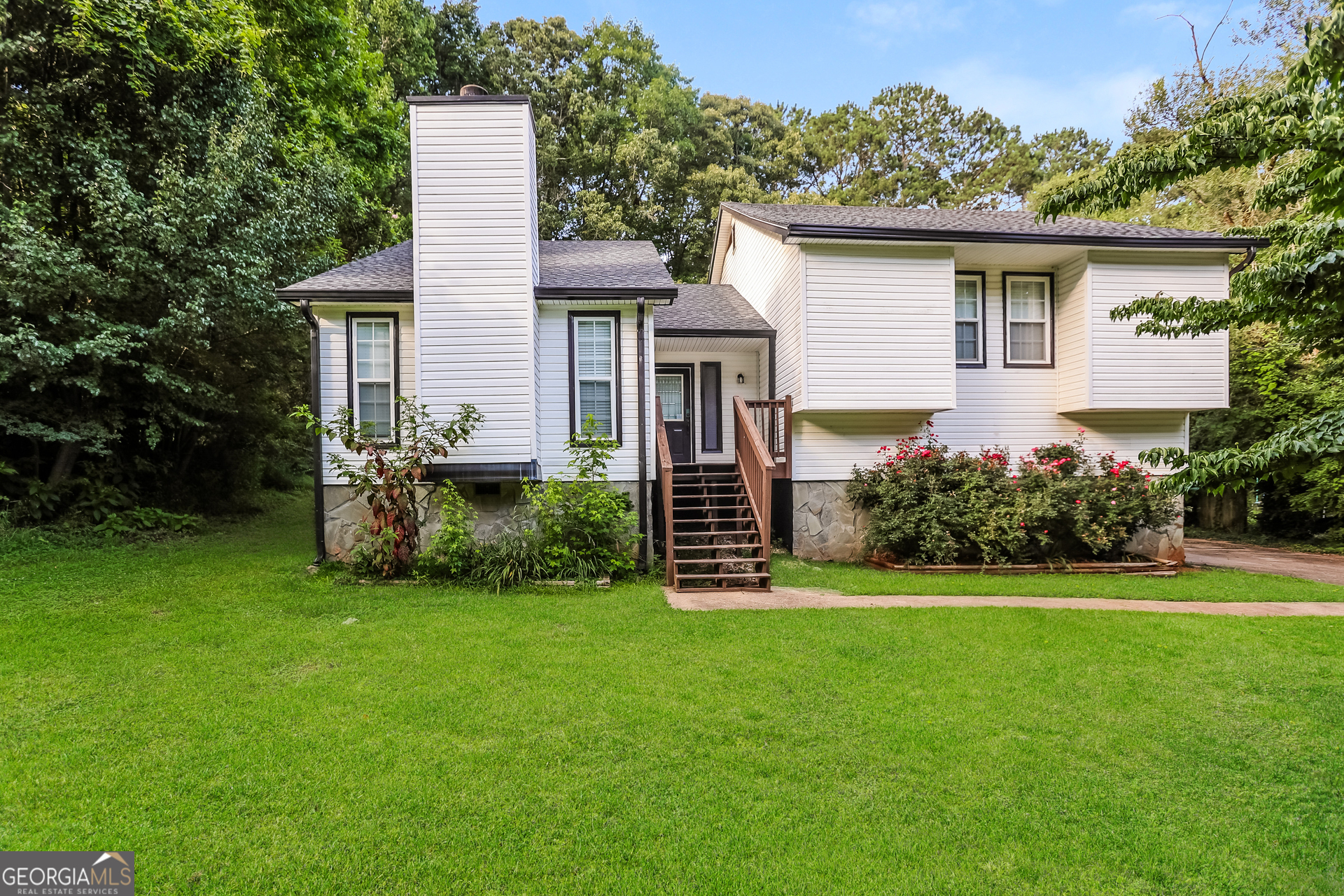 3186 Pilgrims Drive Property Photo 1