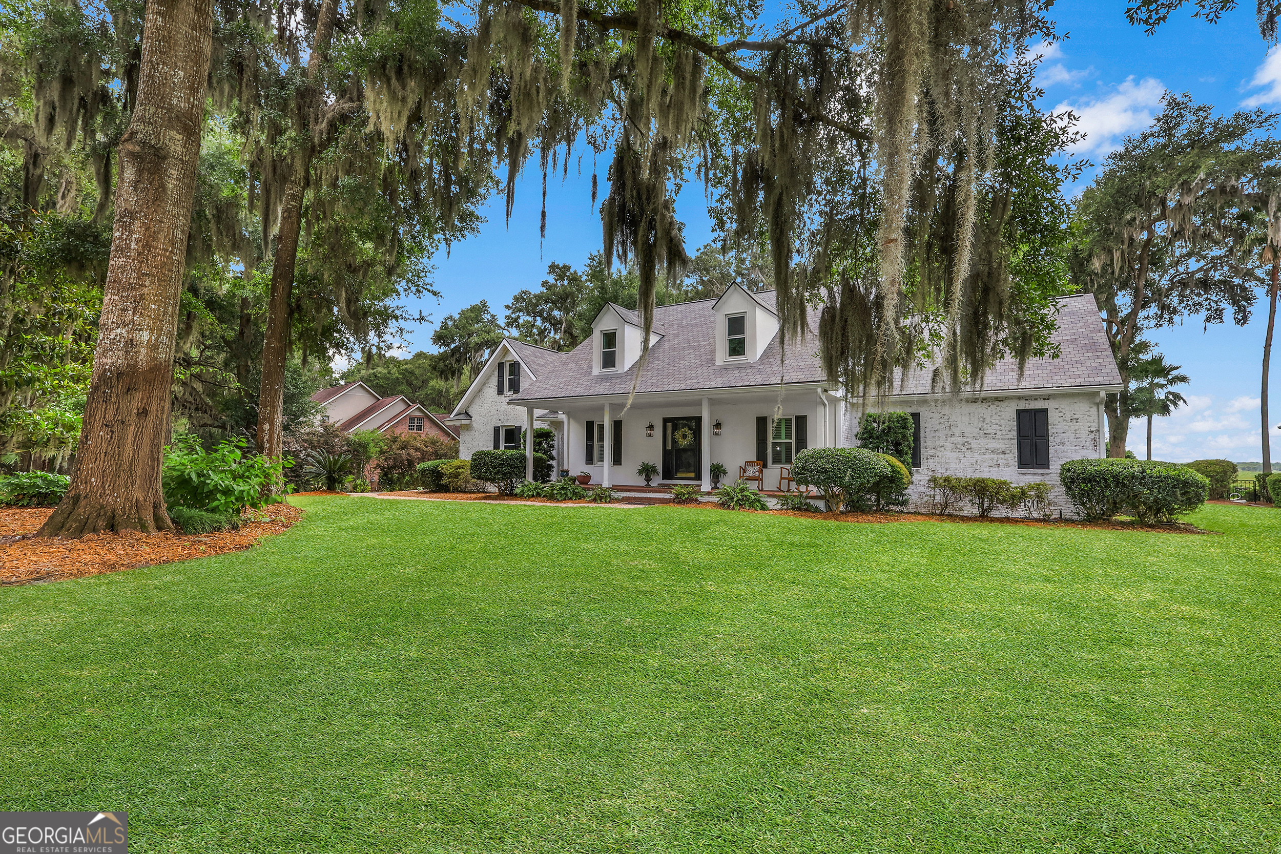 1154 River Drive Sw Property Photo 2