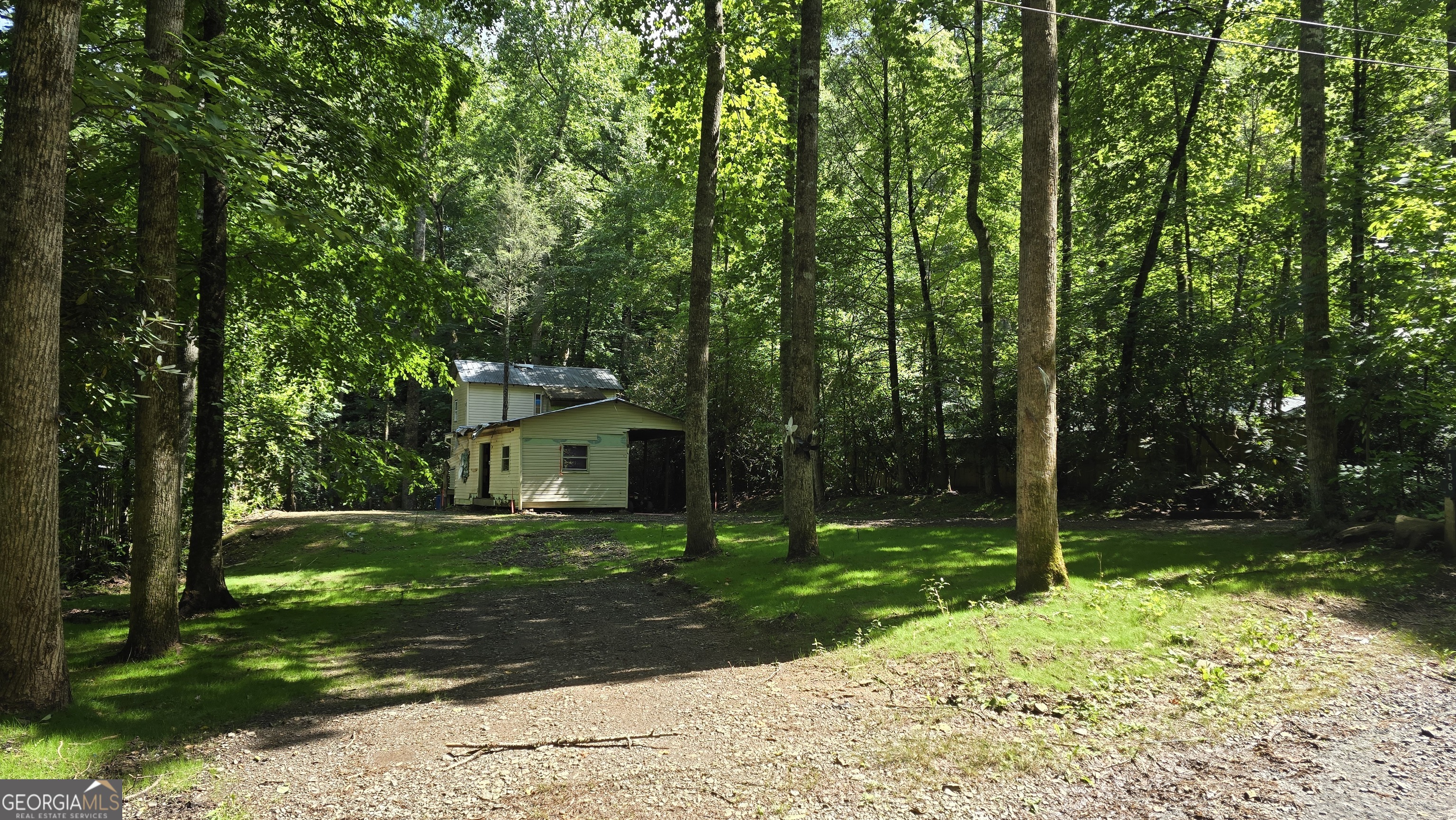 1536 Creek Road Property Photo 1