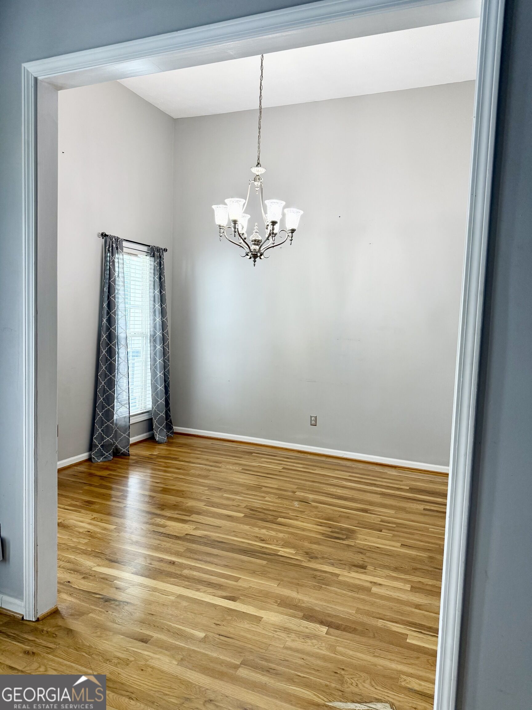 238 Apple Valley Road Property Photo 5