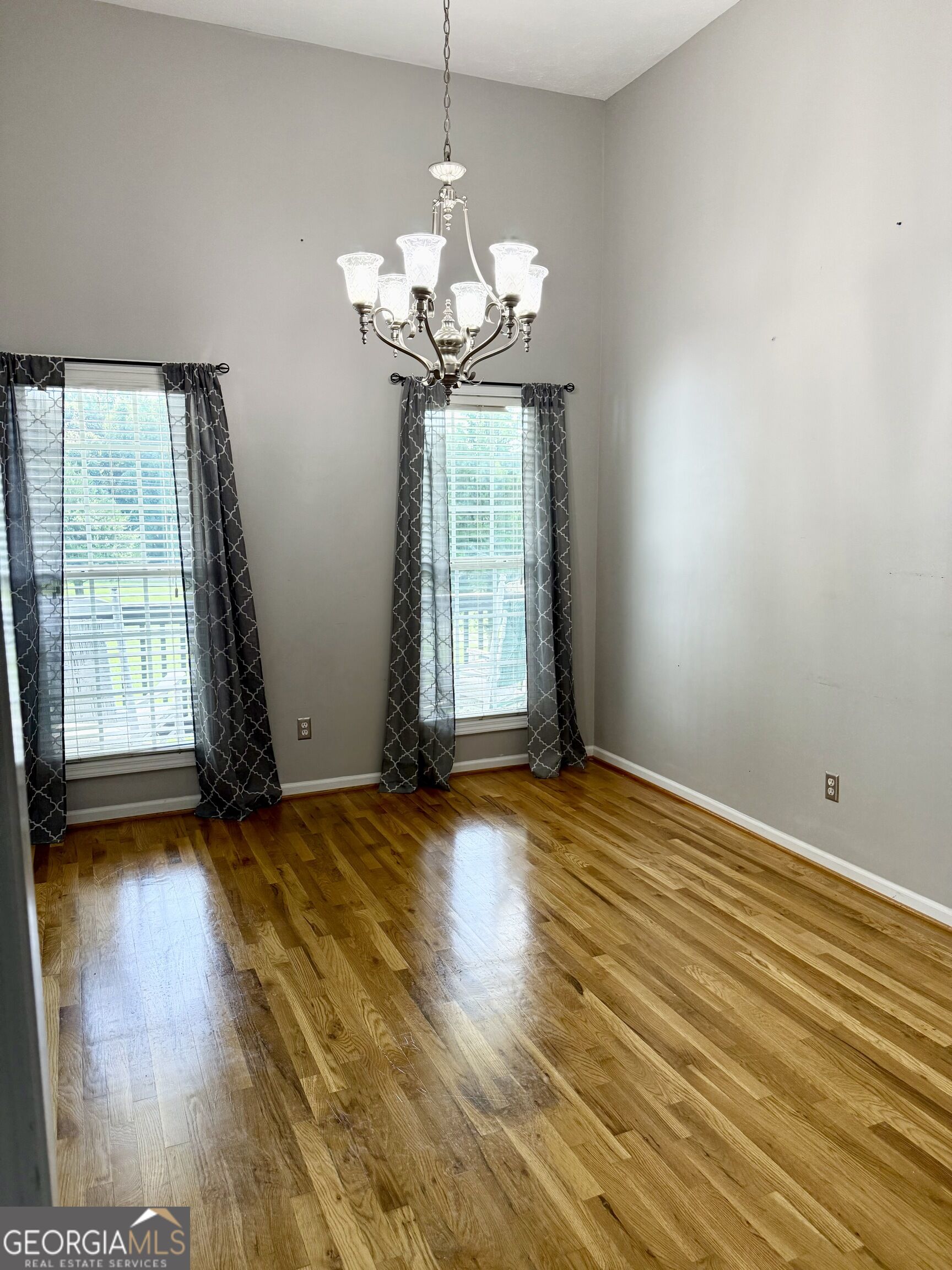 238 Apple Valley Road Property Photo 8
