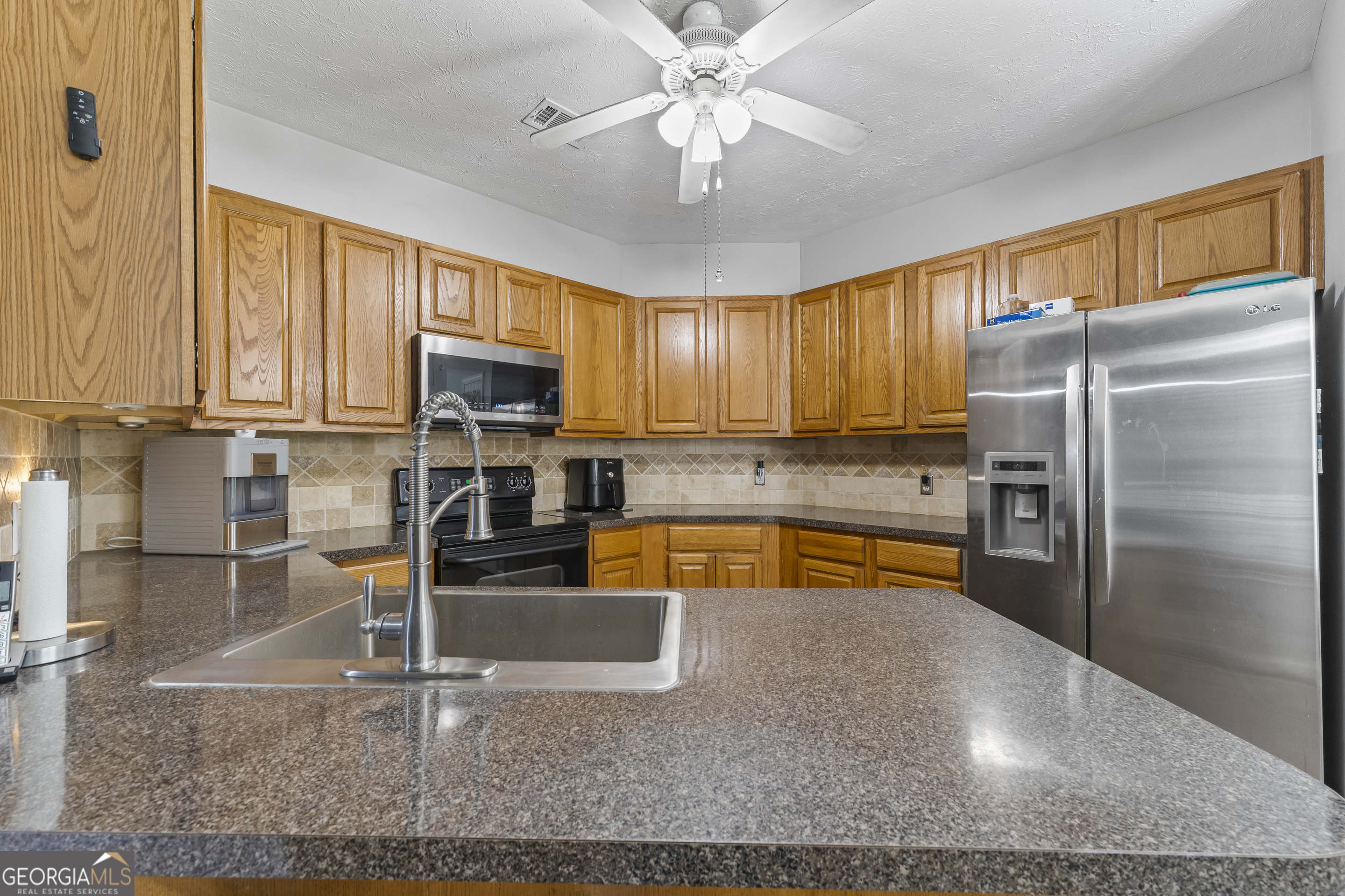 238 Apple Valley Road Property Photo 20