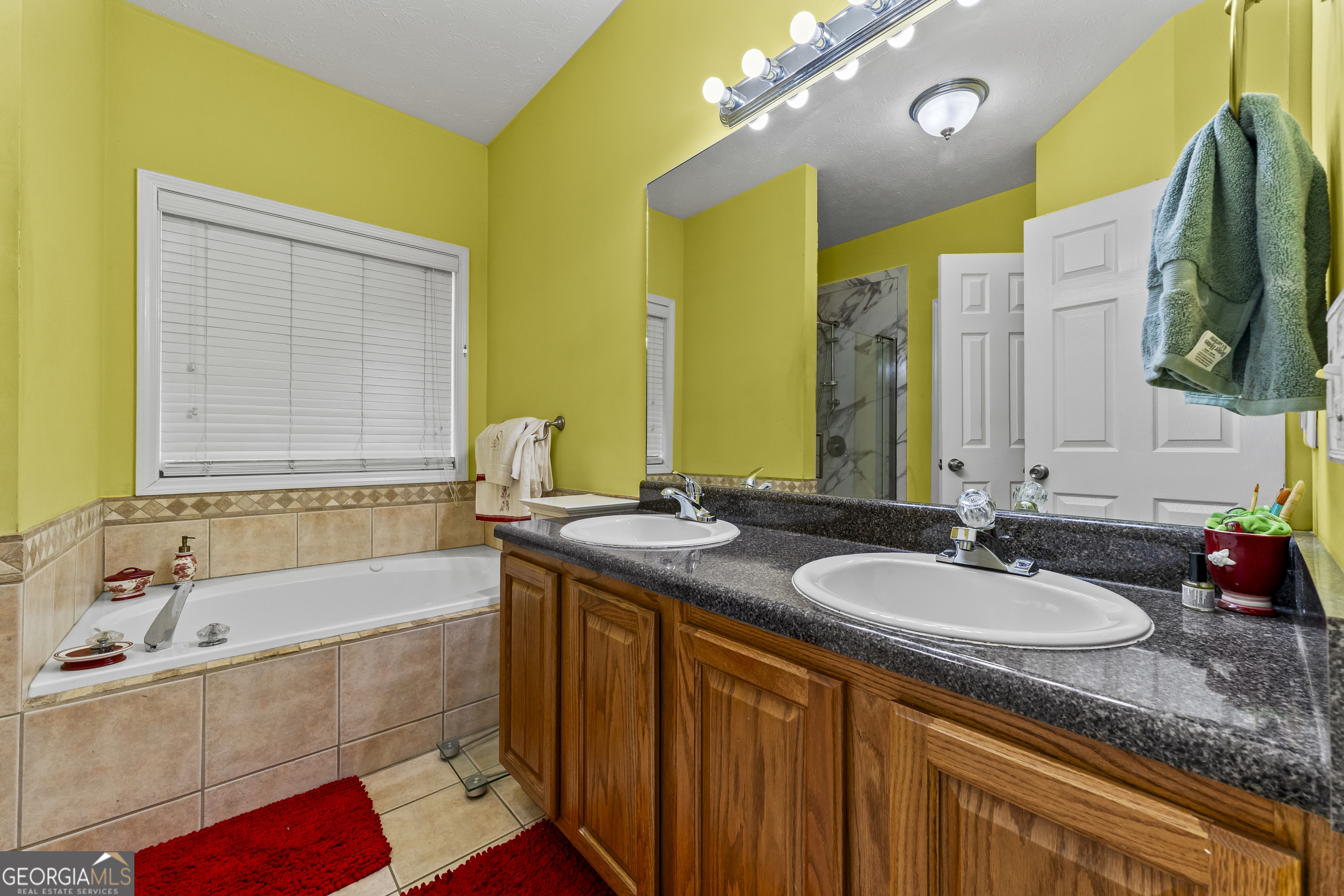 238 Apple Valley Road Property Photo 38