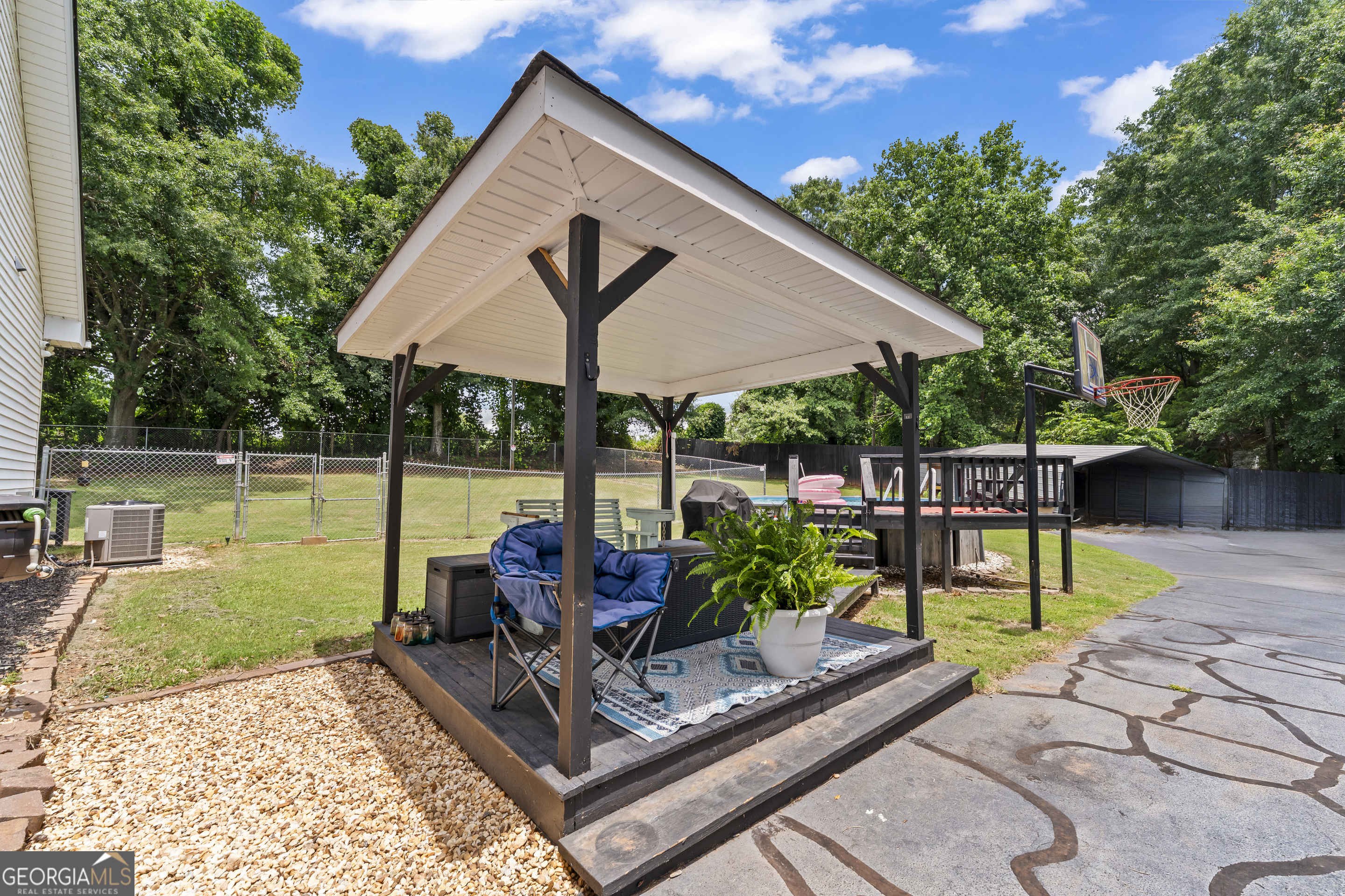 238 Apple Valley Road Property Photo 59