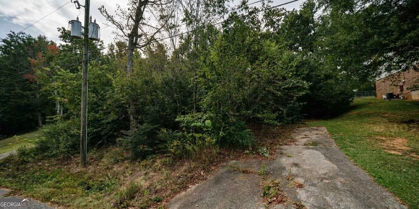 321 Hubbard Circle Property Photo 4