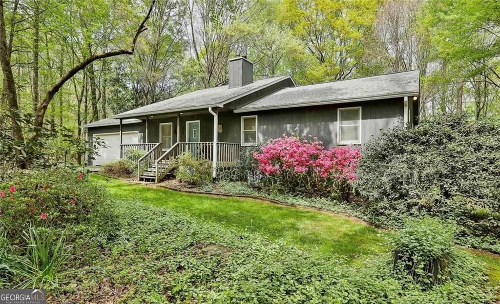 385 Vaughn Road Property Photo 1