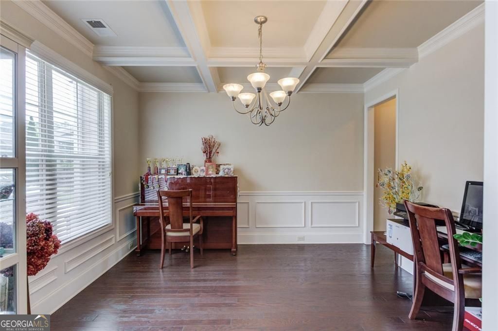 6060 Riverview Parkway Property Photo 8